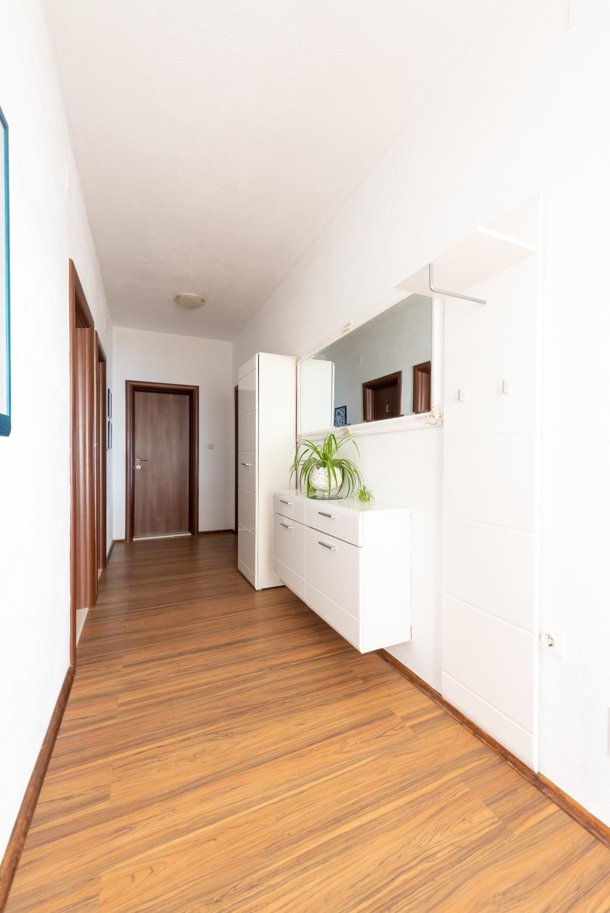 Two-Bedroom Apartment - Photo 23