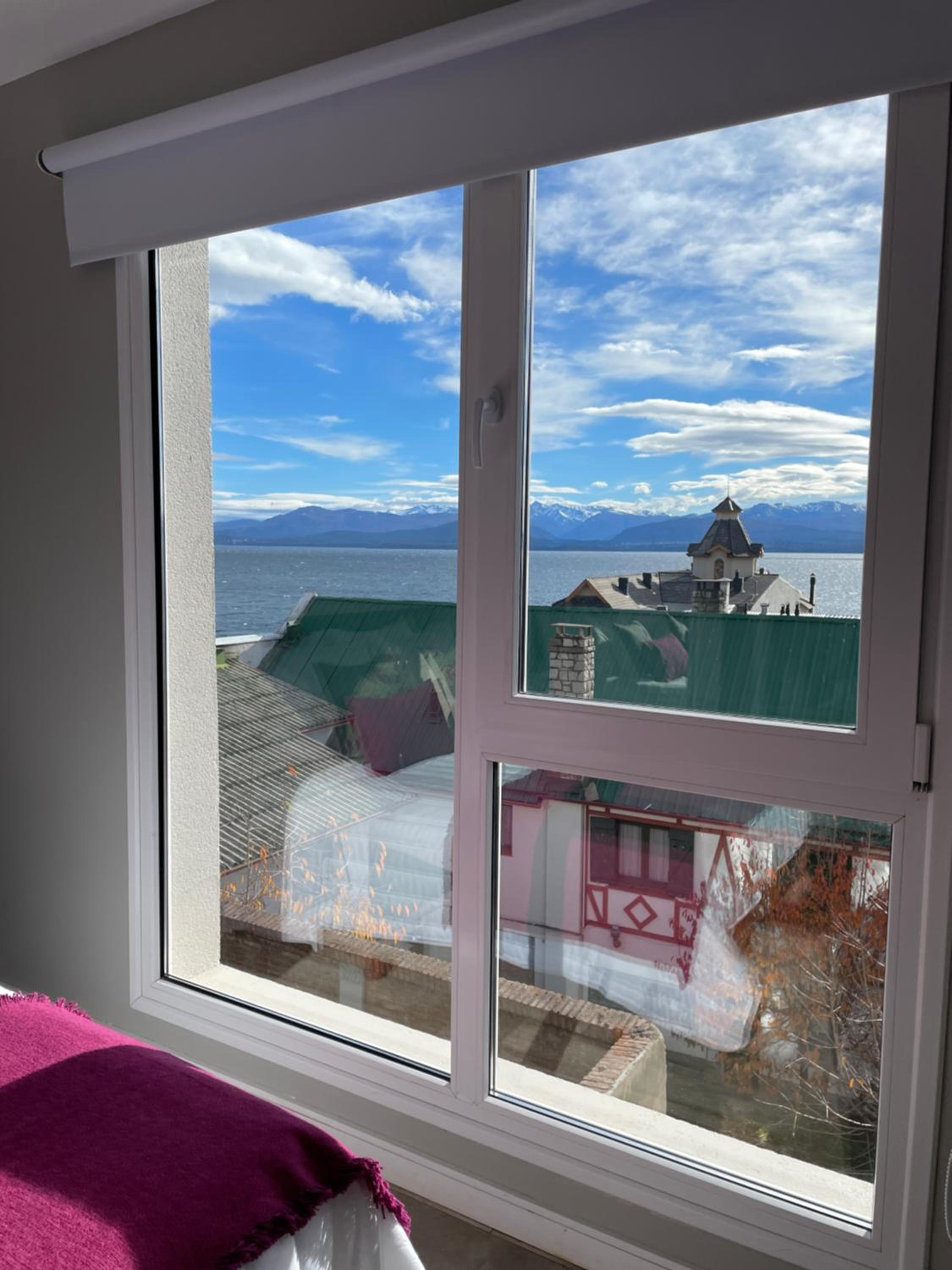 Apartment with Lake View photo 3