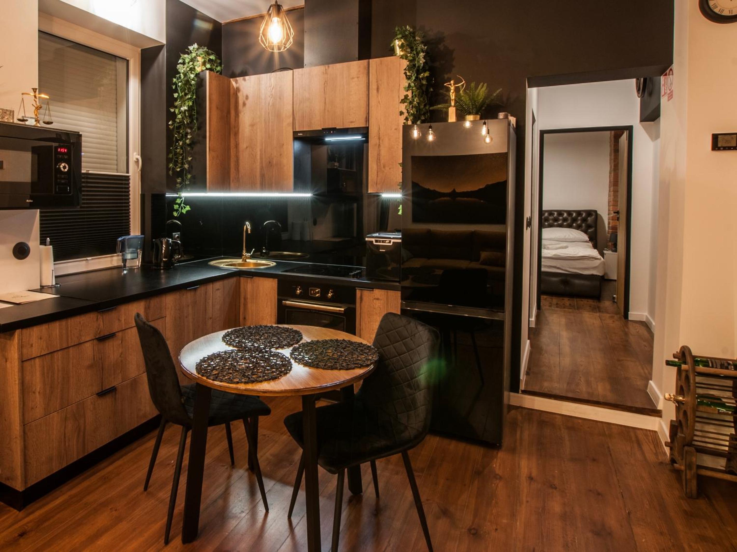 Two-Bedroom Apartment - Photo 7