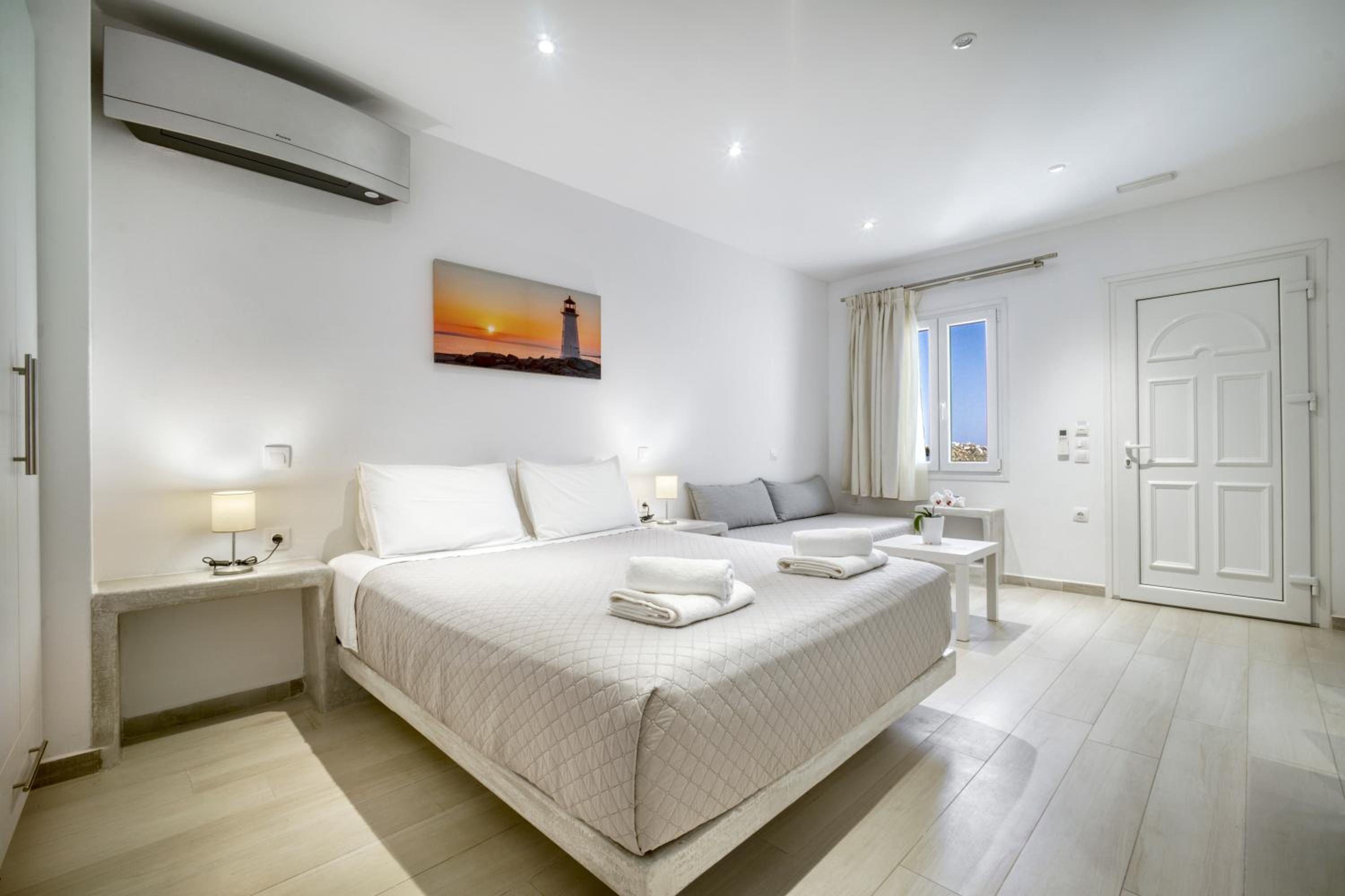 Studio with Sea View