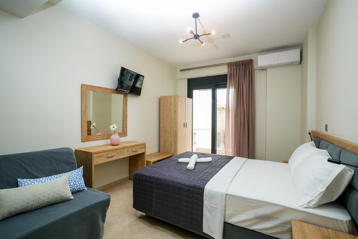Deluxe Triple Room photo 1