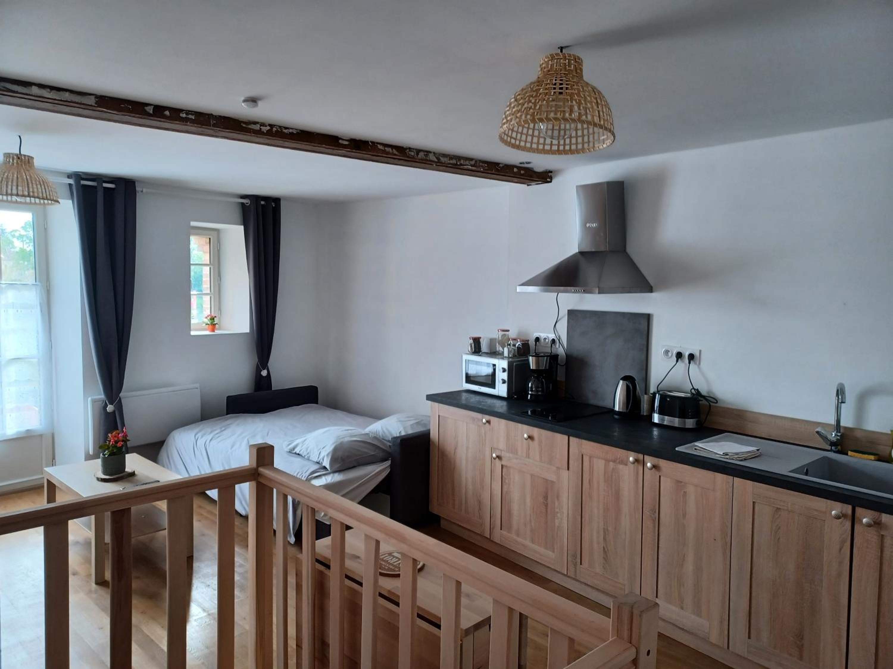 Apartment - Split Level - Photo 12