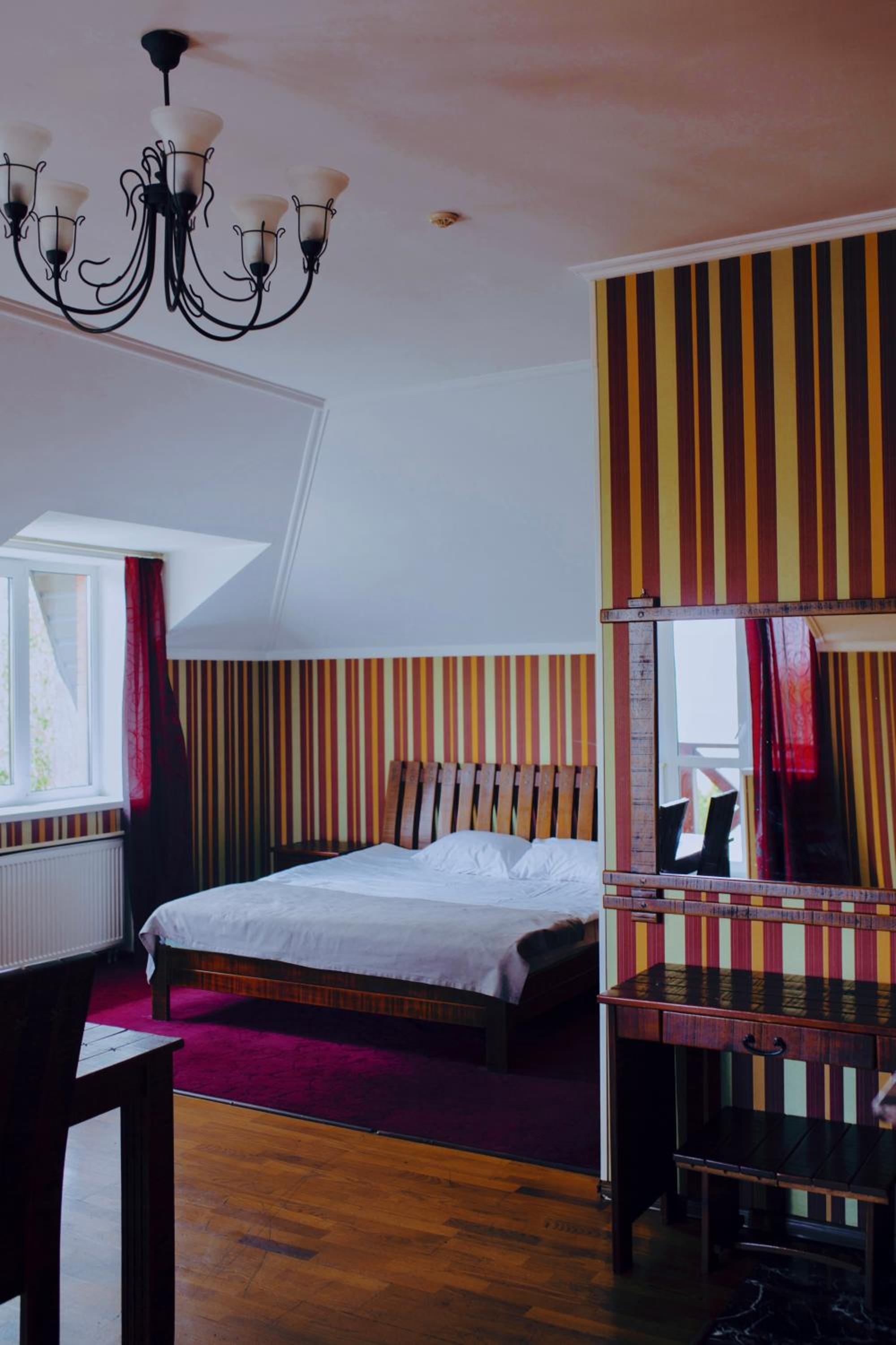 One-Bedroom Suite photo 1