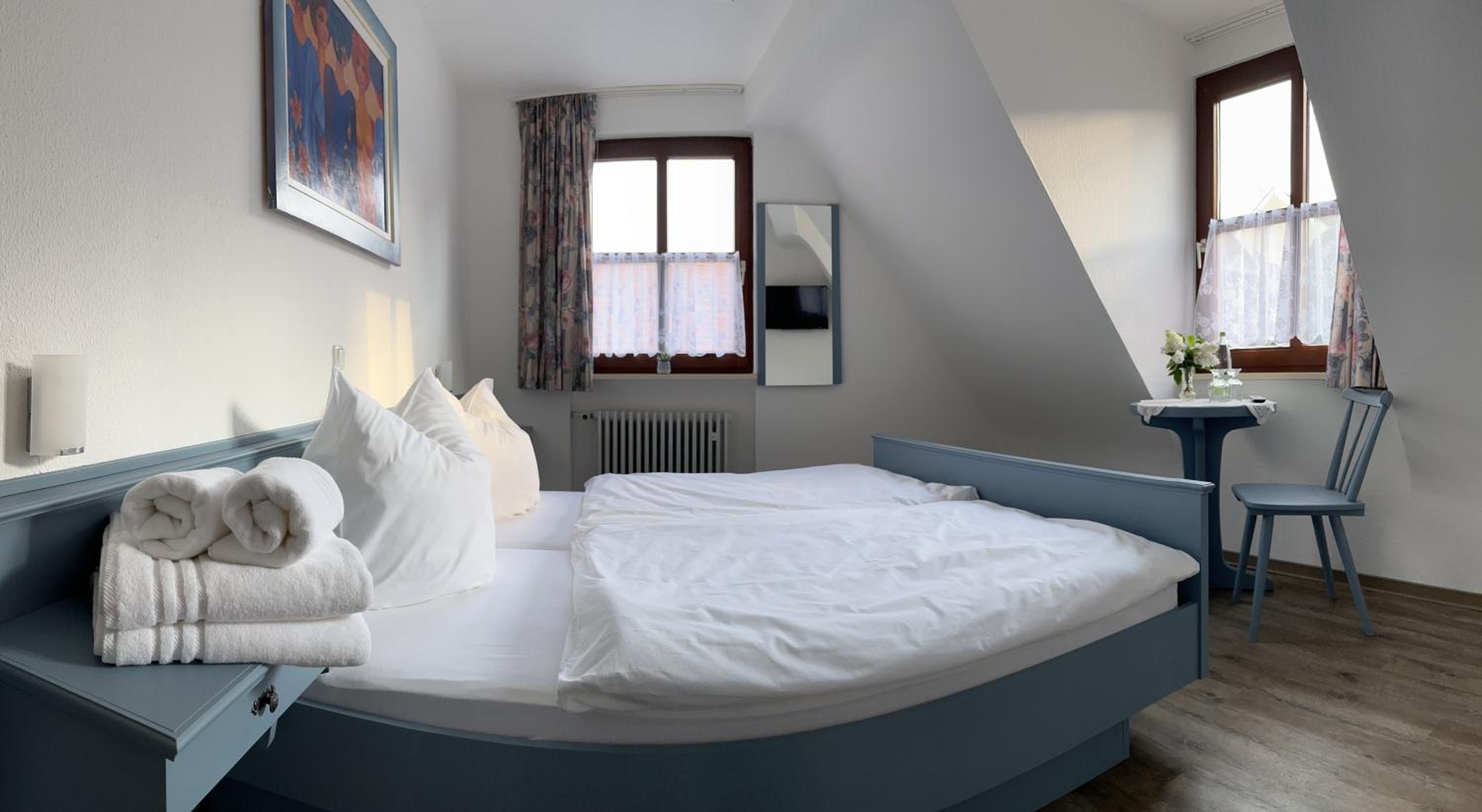 Double Room with Private Bathroom - Photo 5