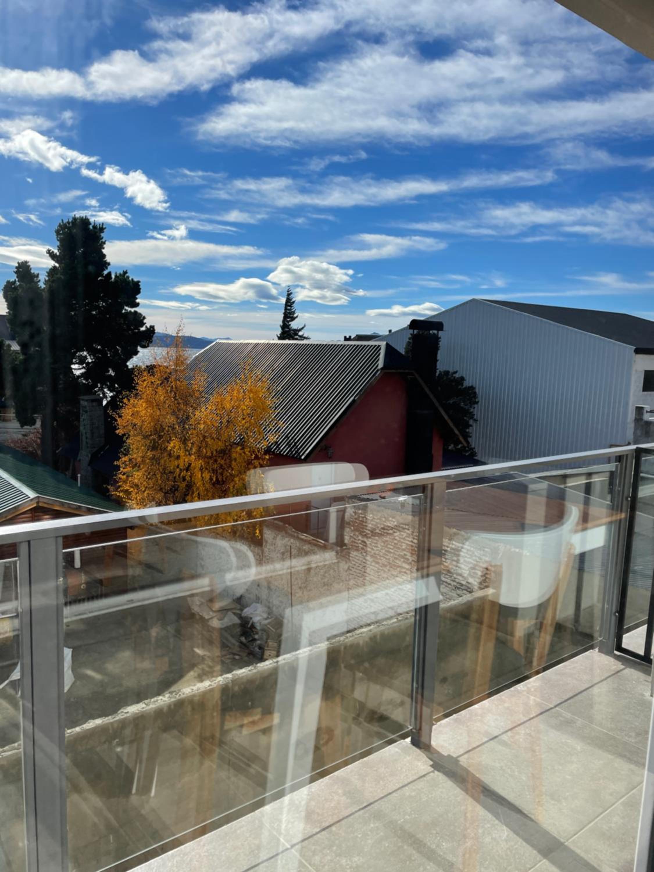 Apartment with Balcony photo 2