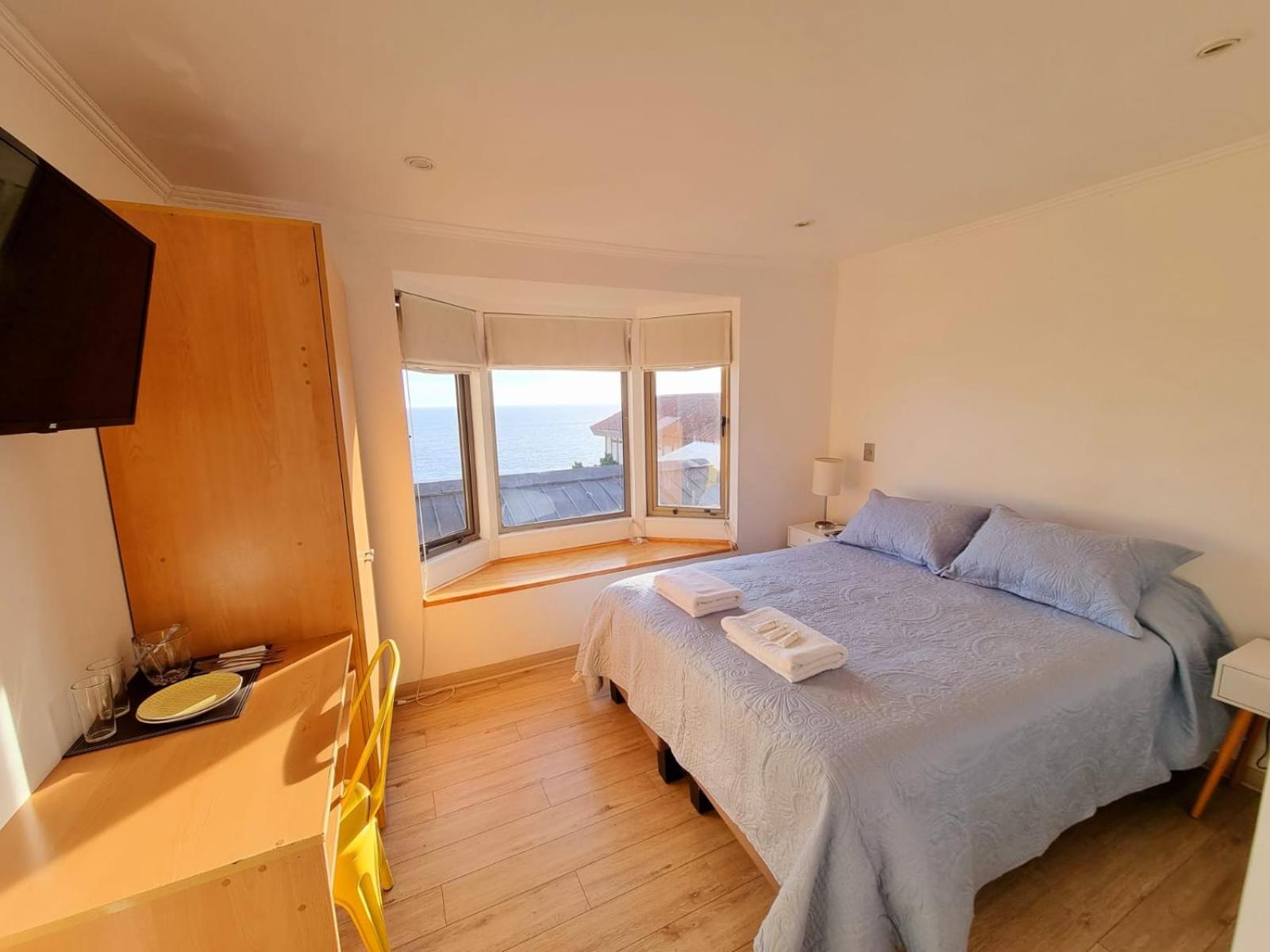 Double Room with Sea View photo 2
