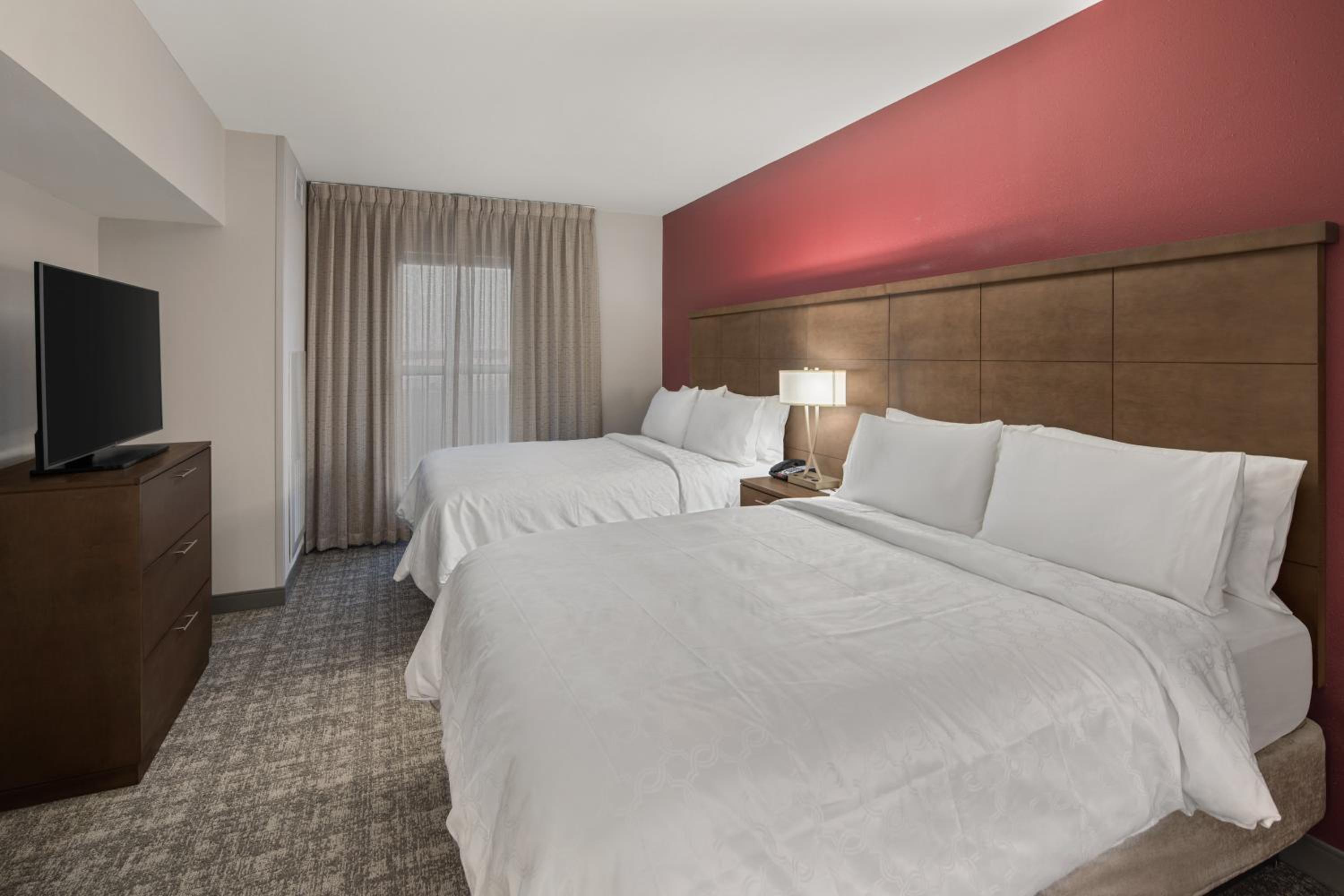 One-Bedroom Queen Suite - Hearing Accessible - Non-Smoking - Photo 1