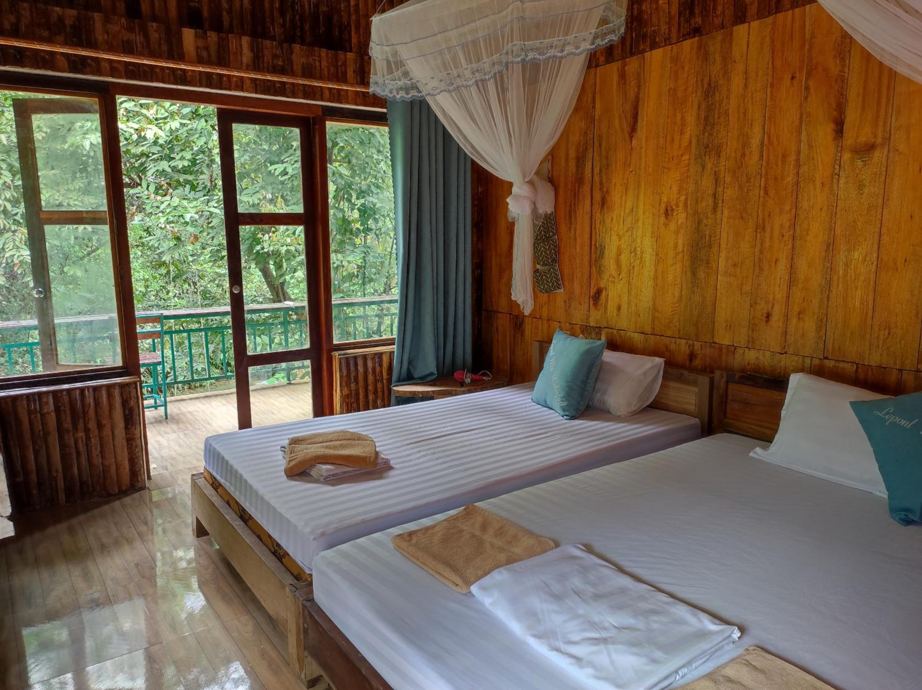 King Room with Balcony photo 1