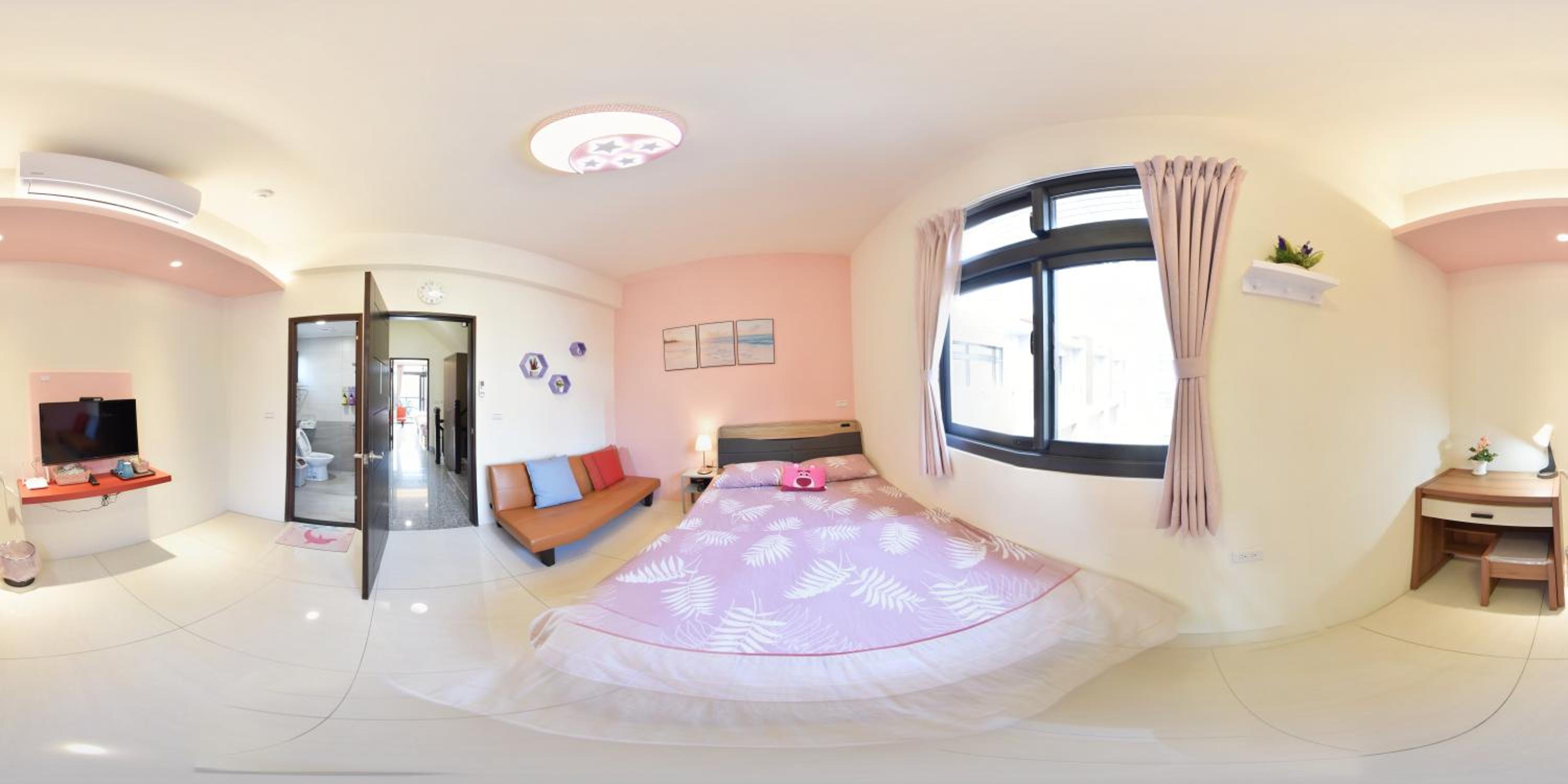 Triple Room with Private Bathroom photo 1