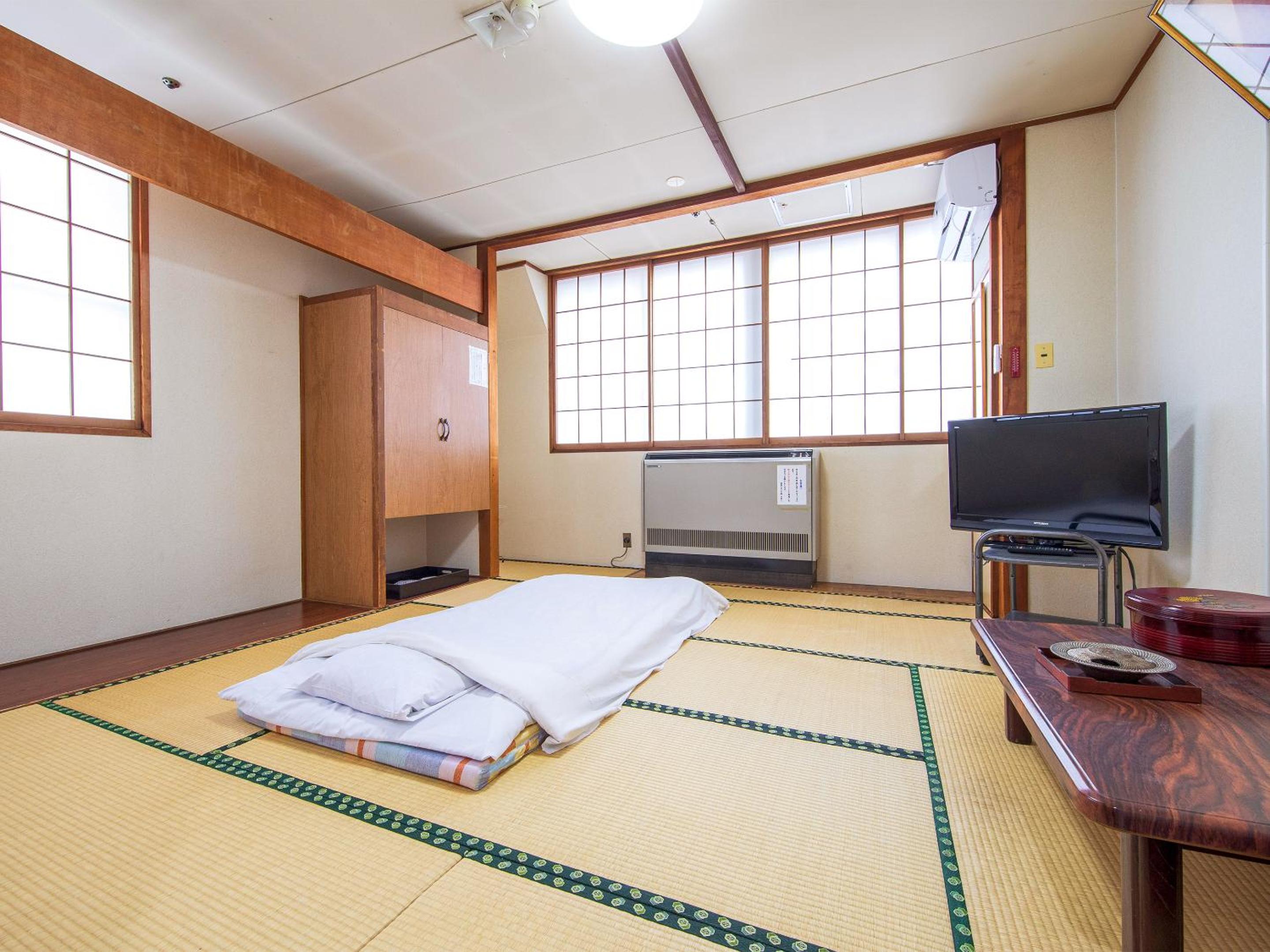 Triple Room with Shared Bathroom