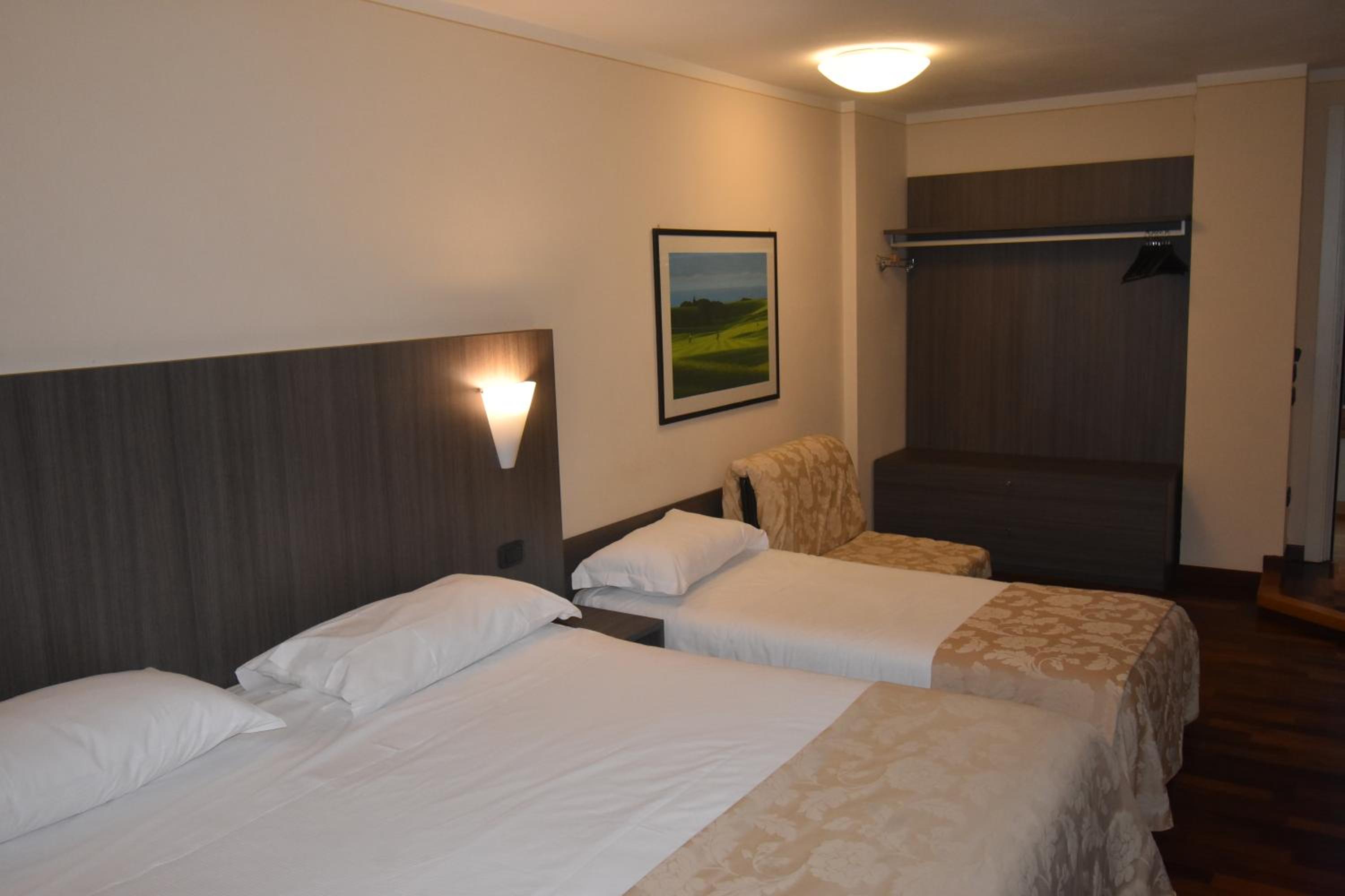 Classic Triple Room photo 3