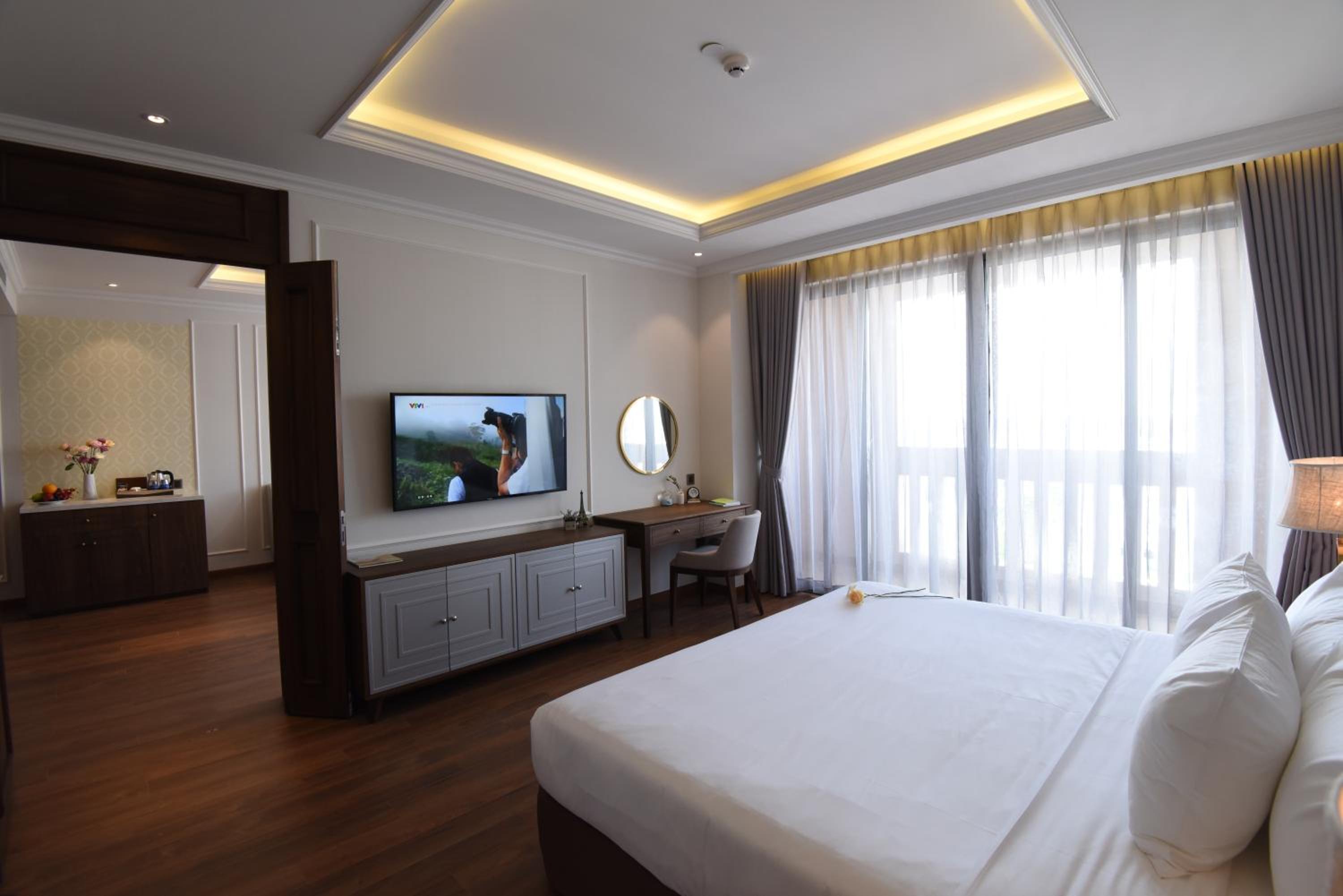 Executive Suite photo 2