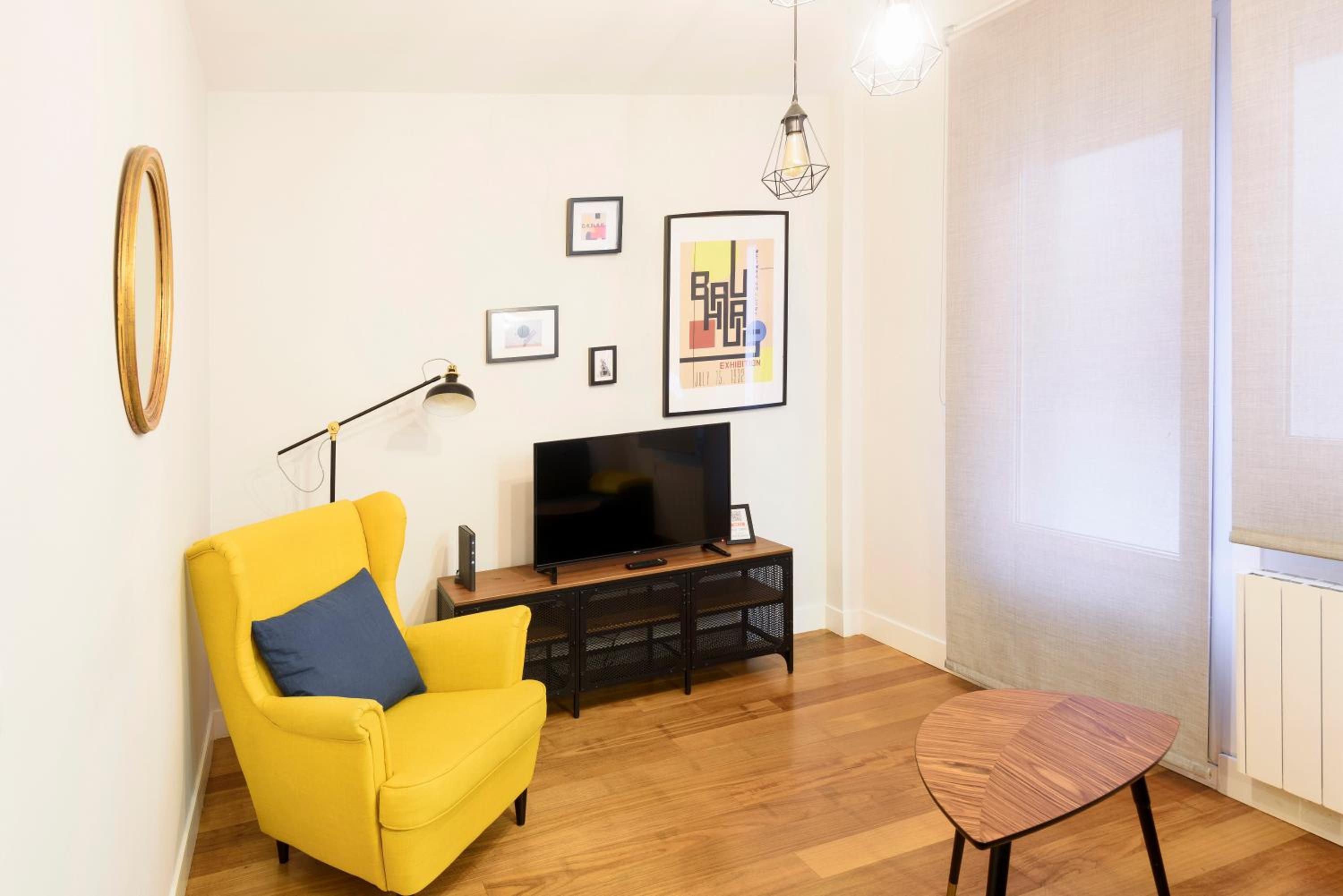 Apartment - Photo 25