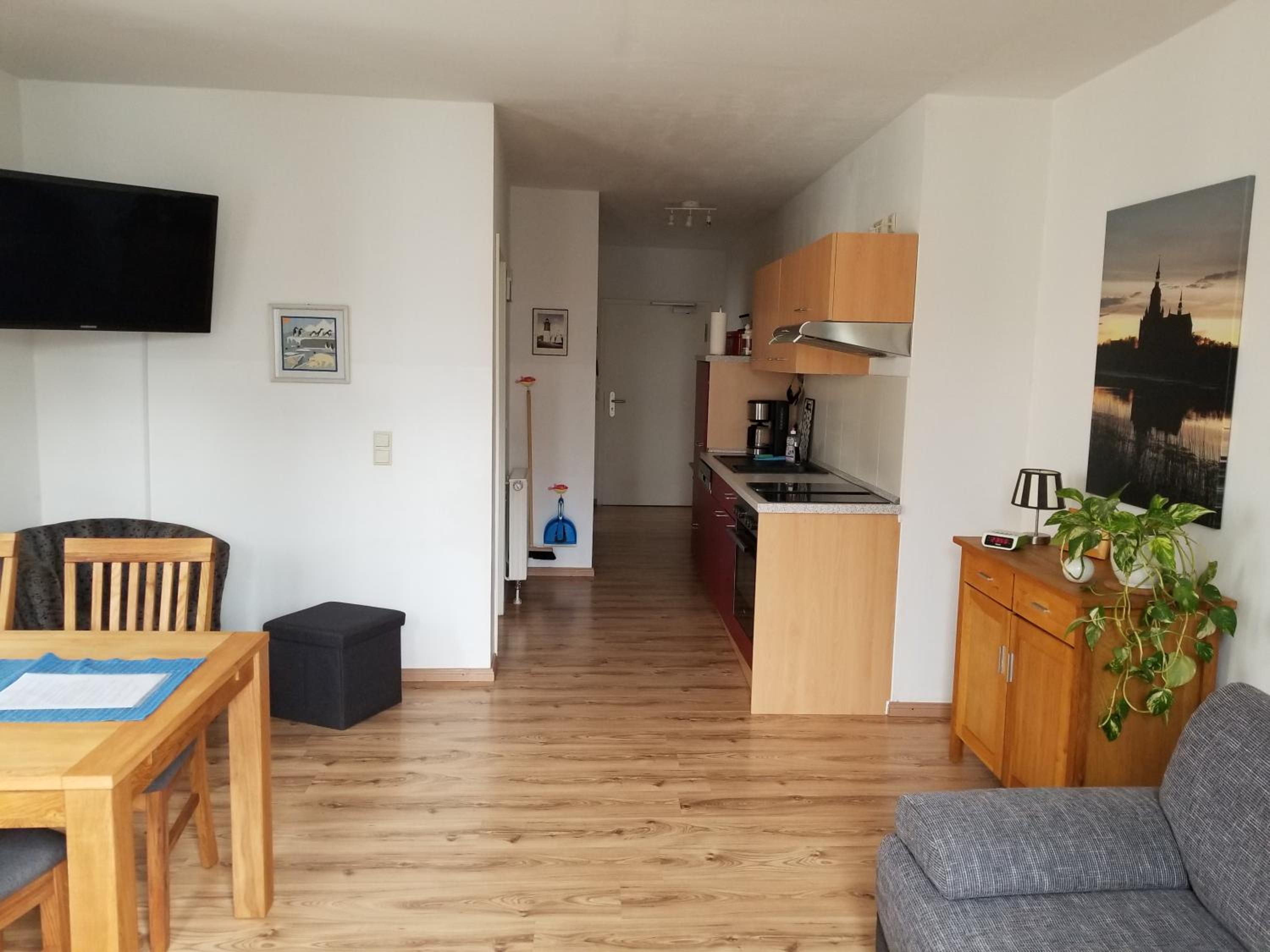 One-Bedroom Apartment photo 2