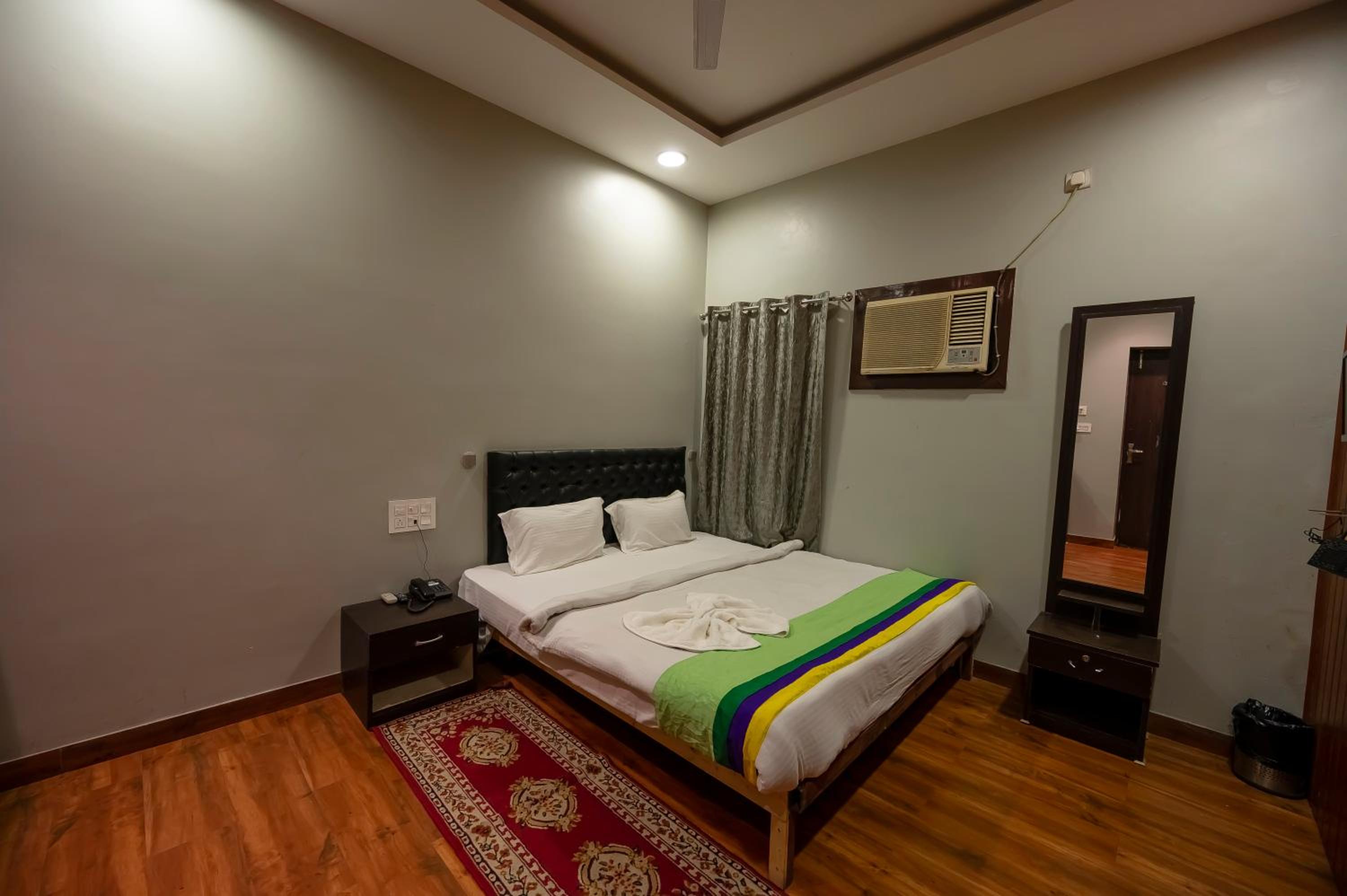 Deluxe Double or Twin Room photo 3