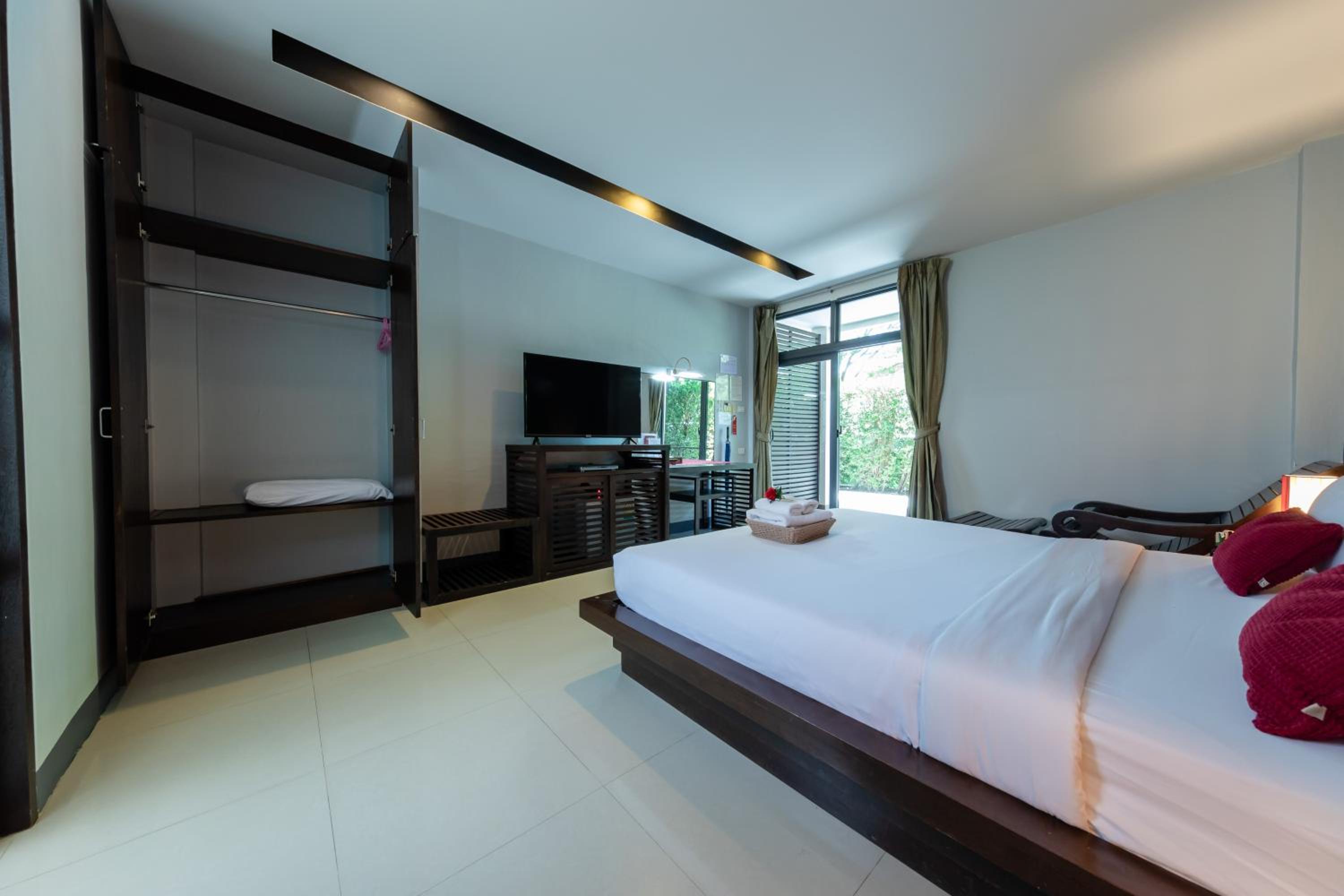 Standard Double Room - Photo 3
