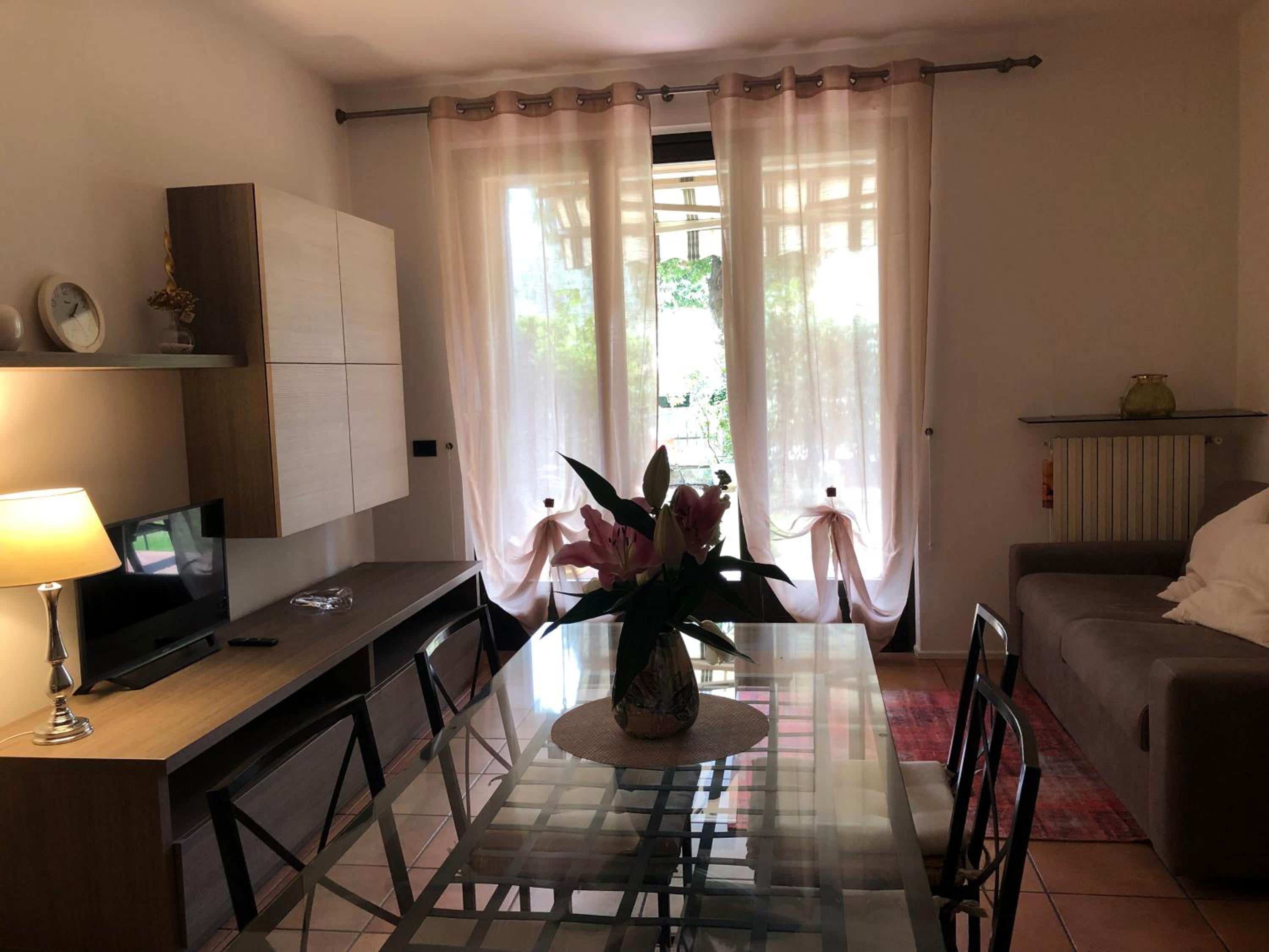 One-Bedroom Apartment - Photo 18