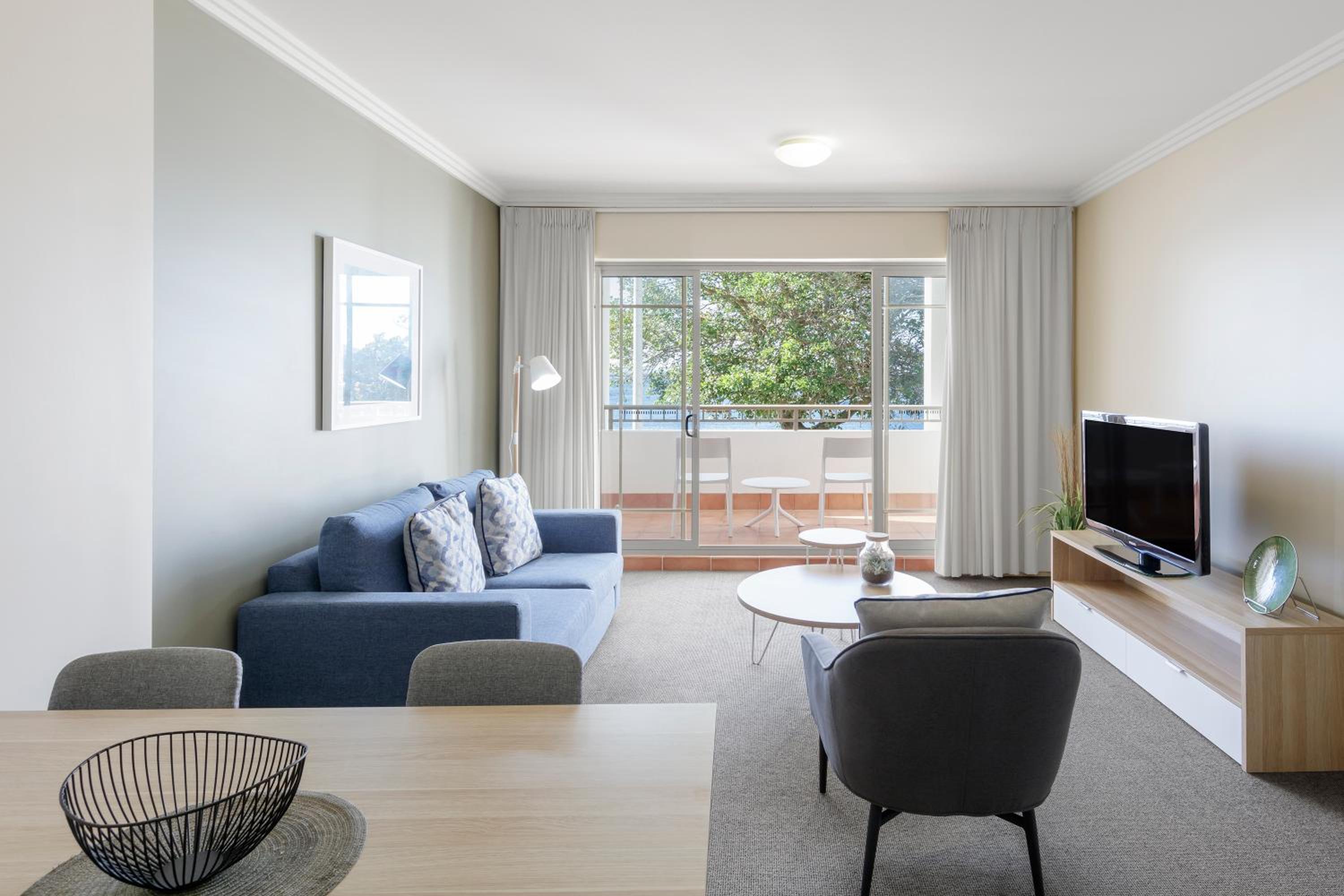 One Bedroom Deluxe Beachfront - Photo 2