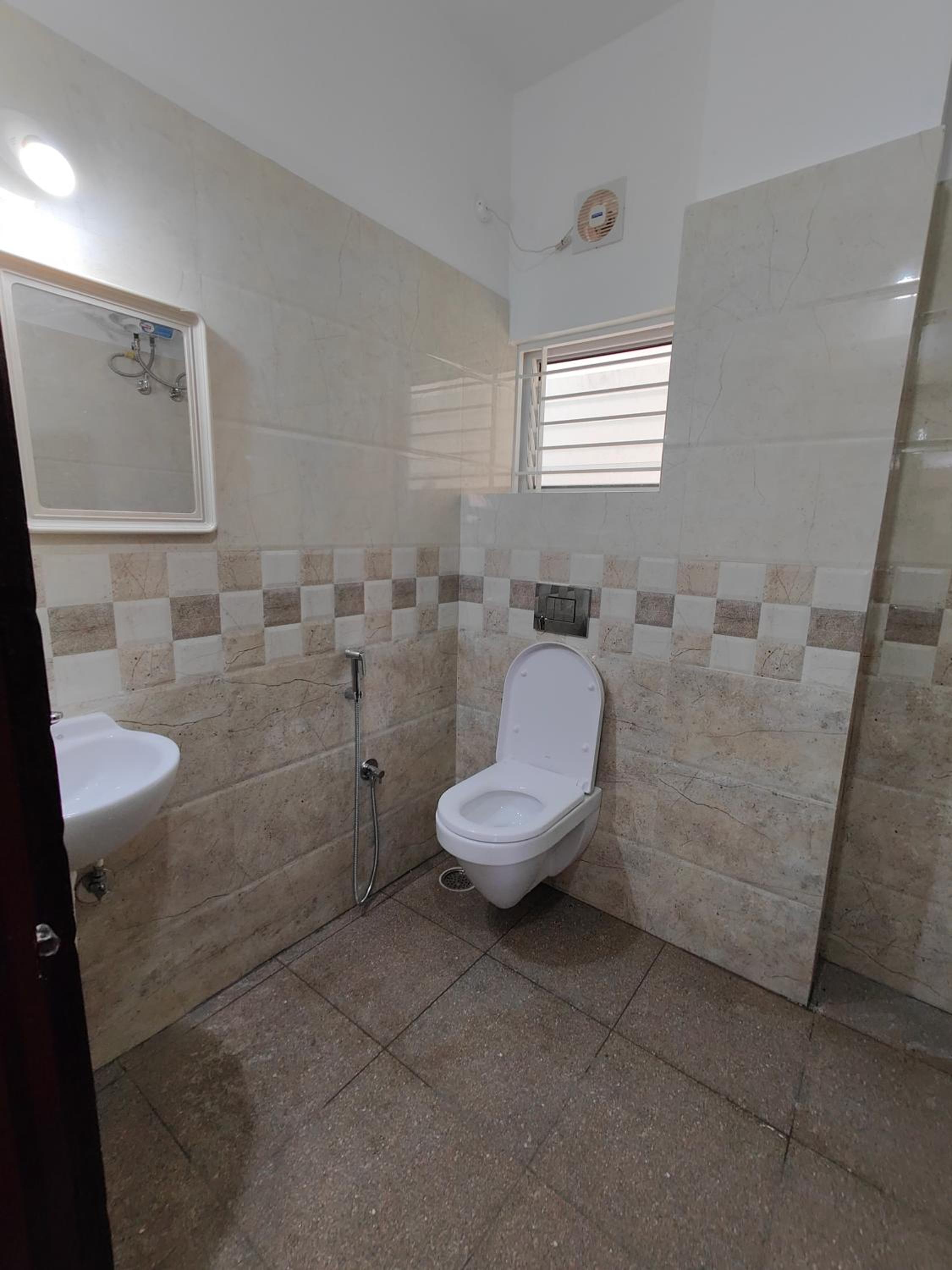 Two-Bedroom Apartment - Photo 13
