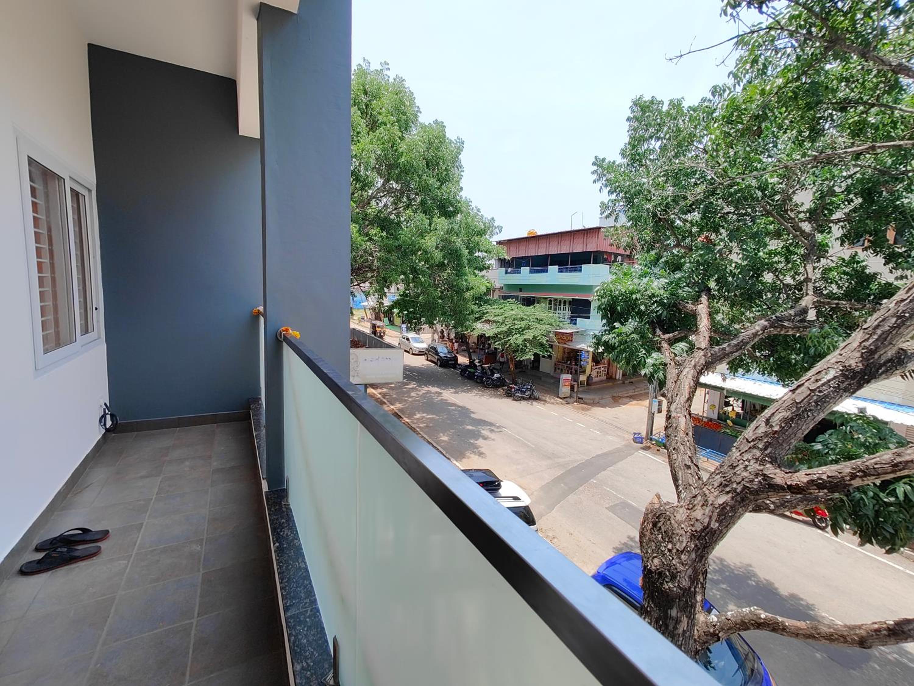 Two-Bedroom Apartment - Photo 3