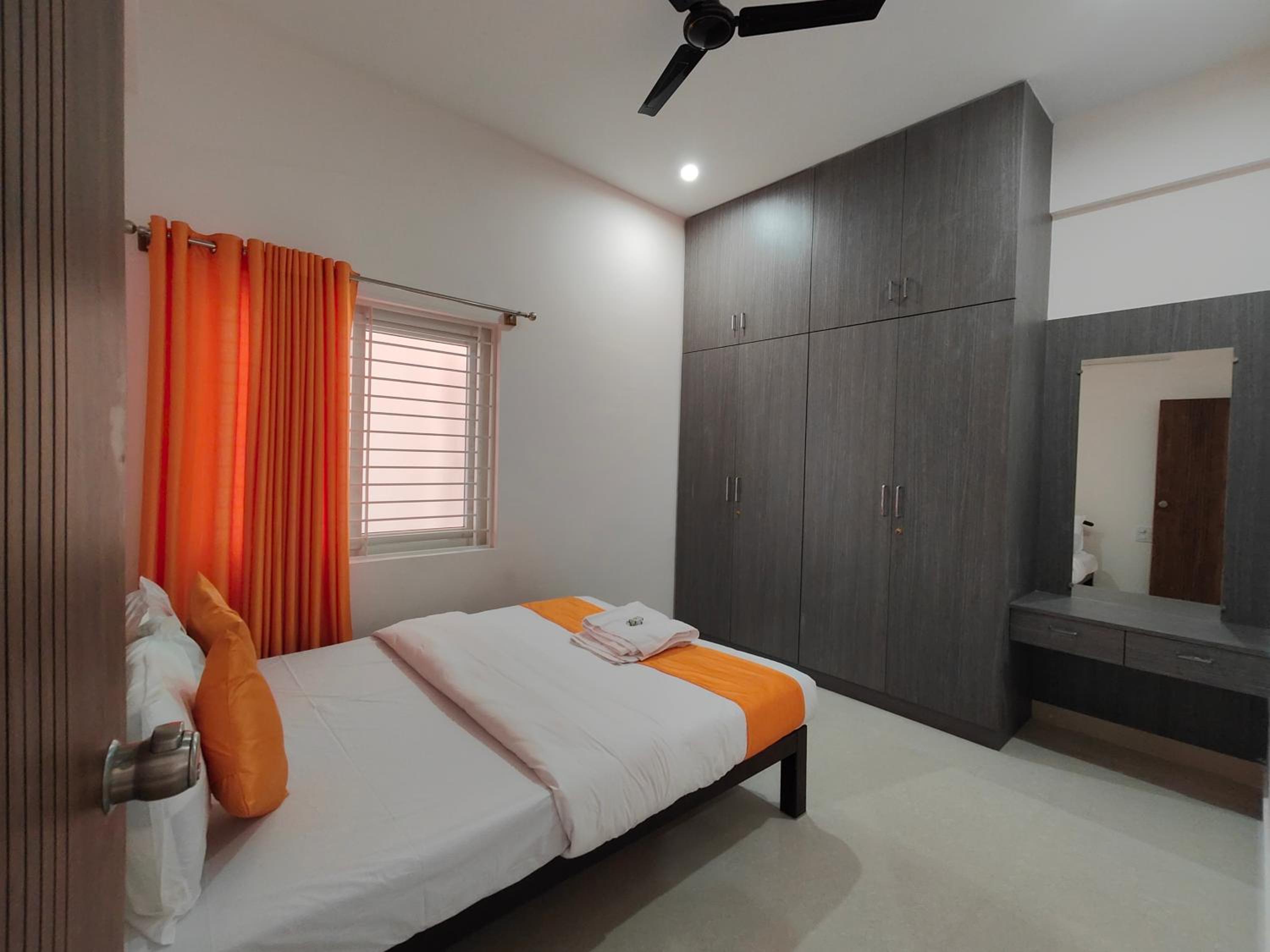 Two-Bedroom Apartment - Photo 4