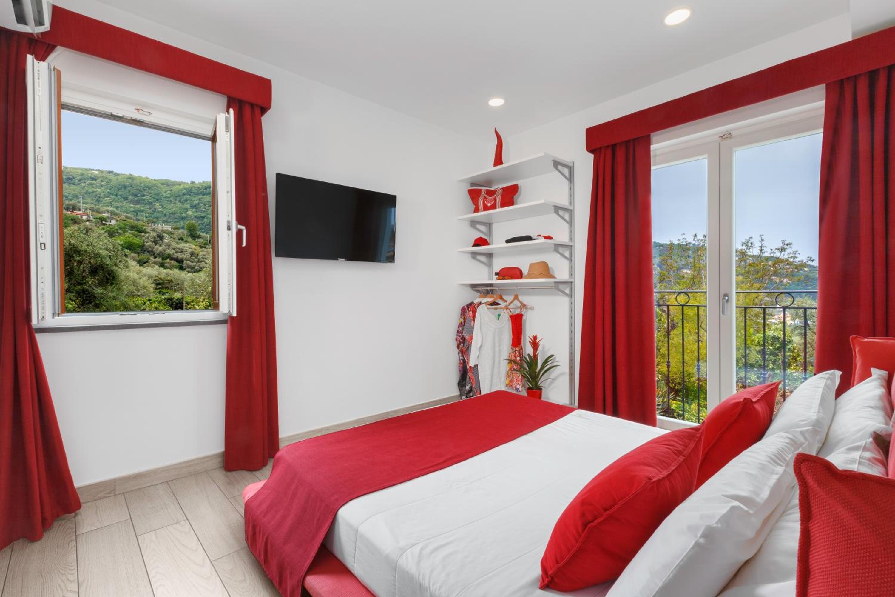 Double Room with Sea View - Photo 2