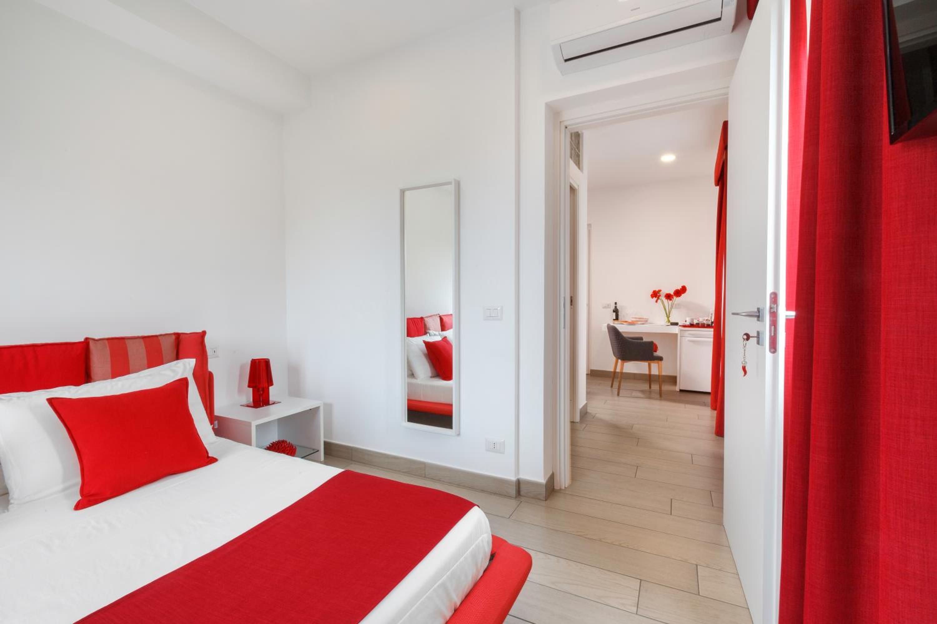 Double Room with Sea View - Photo 3