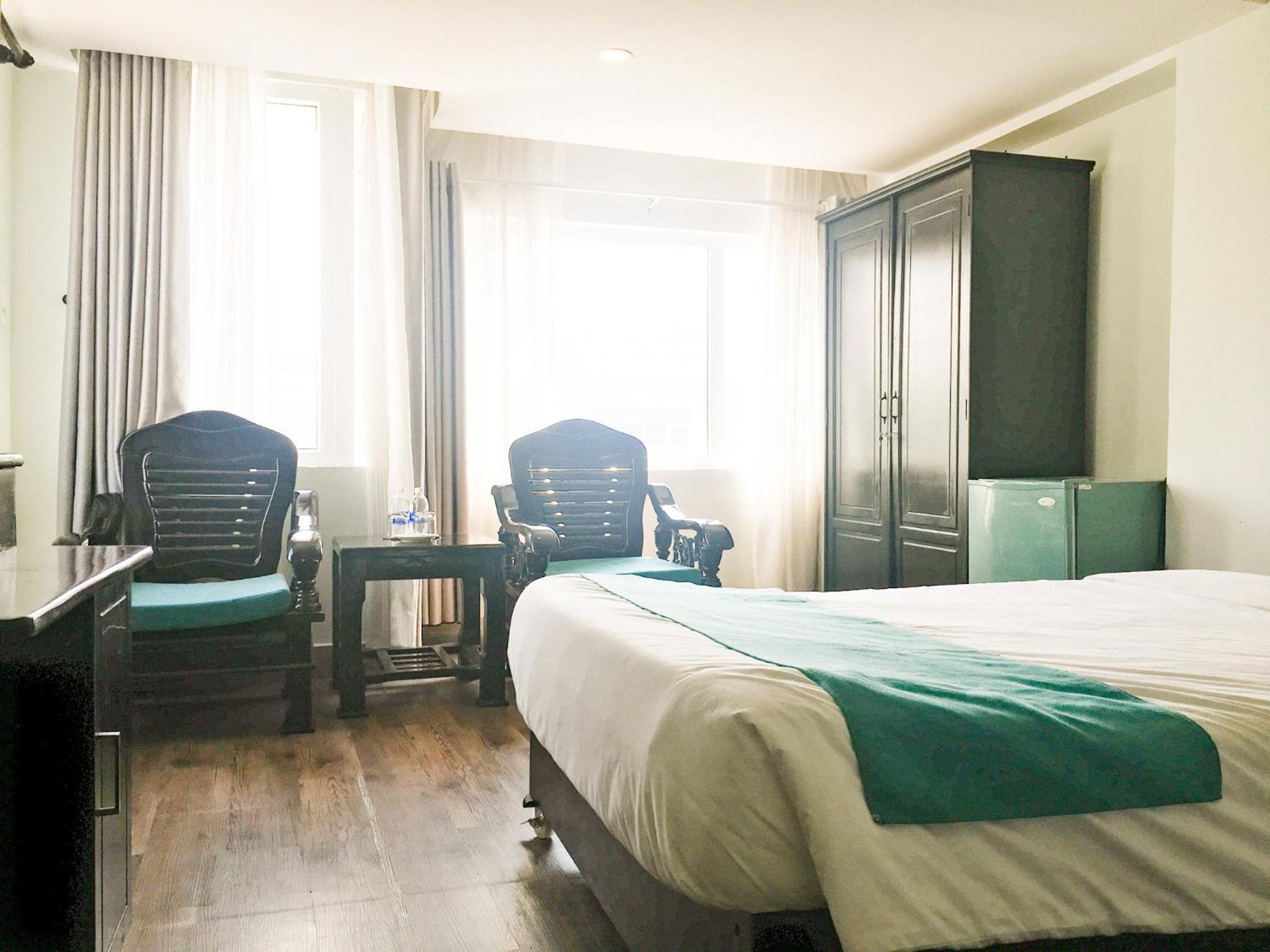 Standard Twin Room - Photo 4
