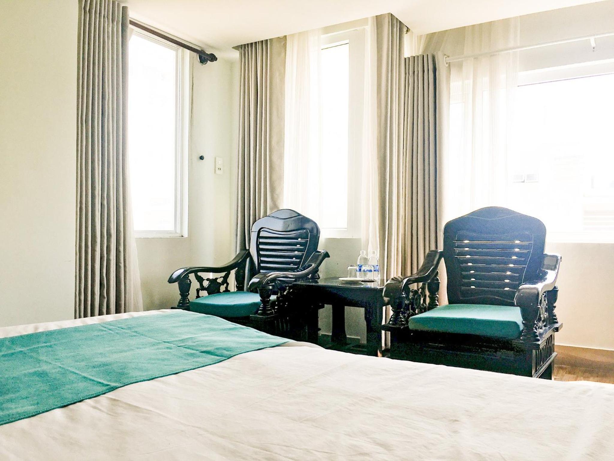 Standard Twin Room - Photo 2
