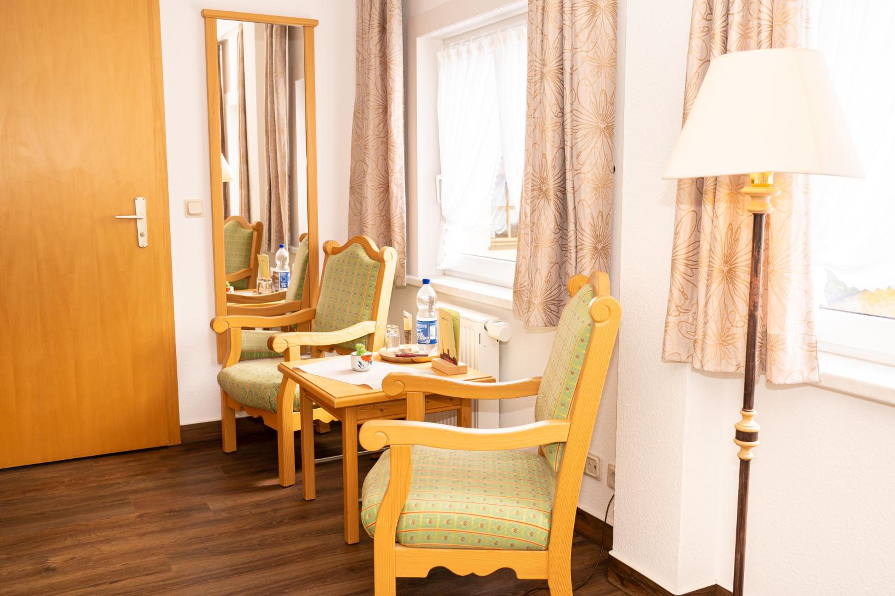 Double Room in the next house  photo 3