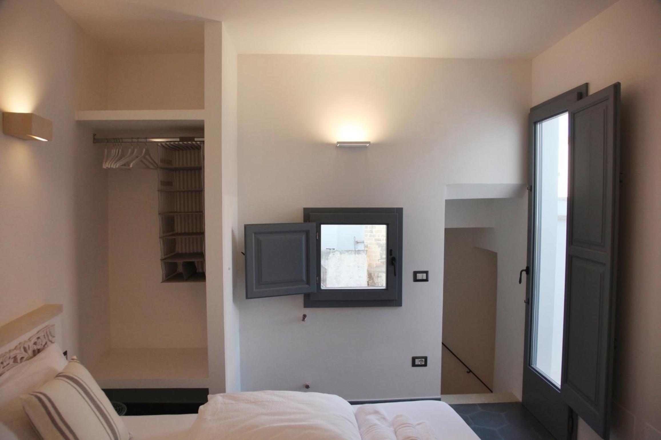 Deluxe Apartment photo 2