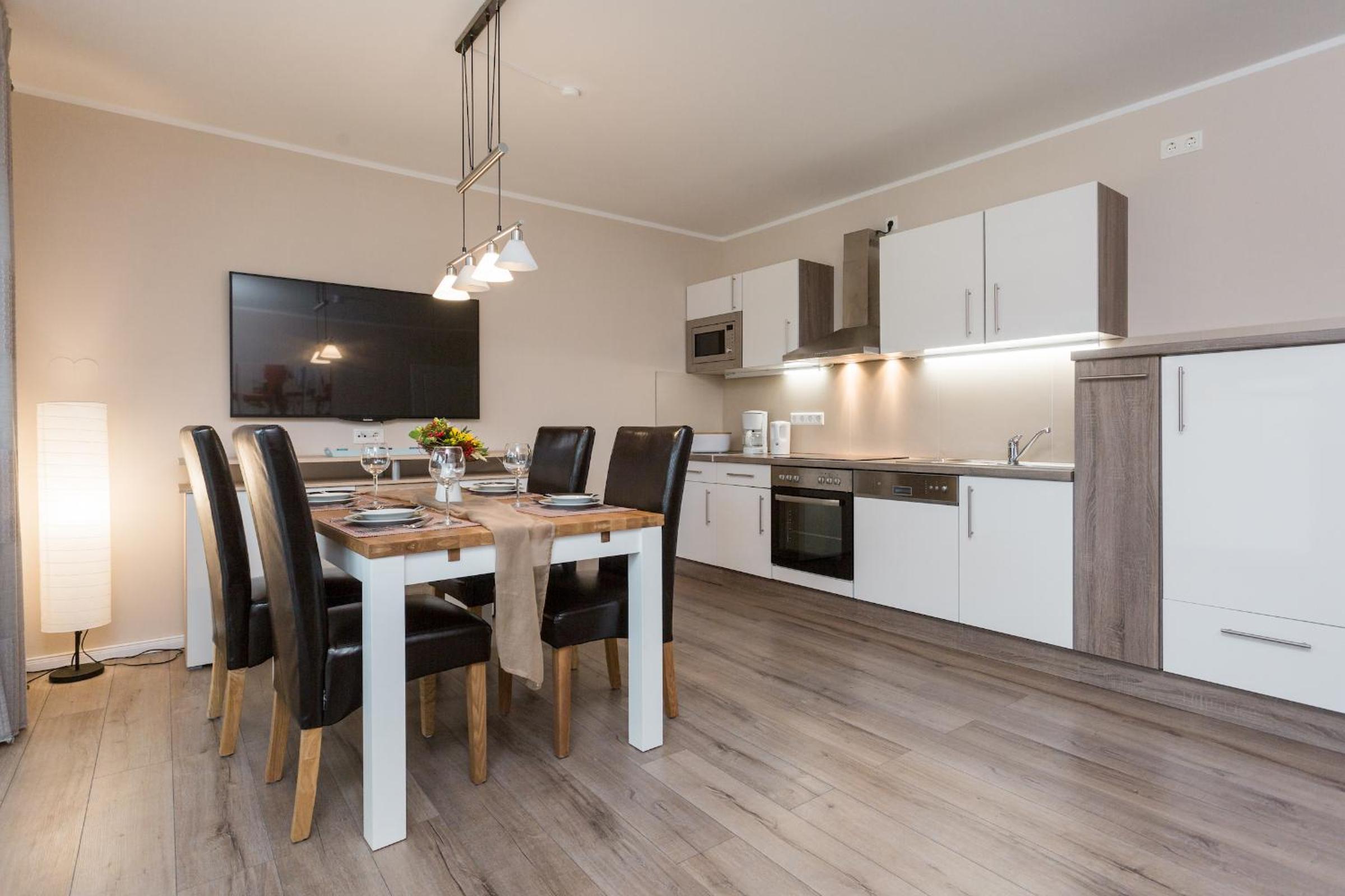 Apartment with Terrace photo 3