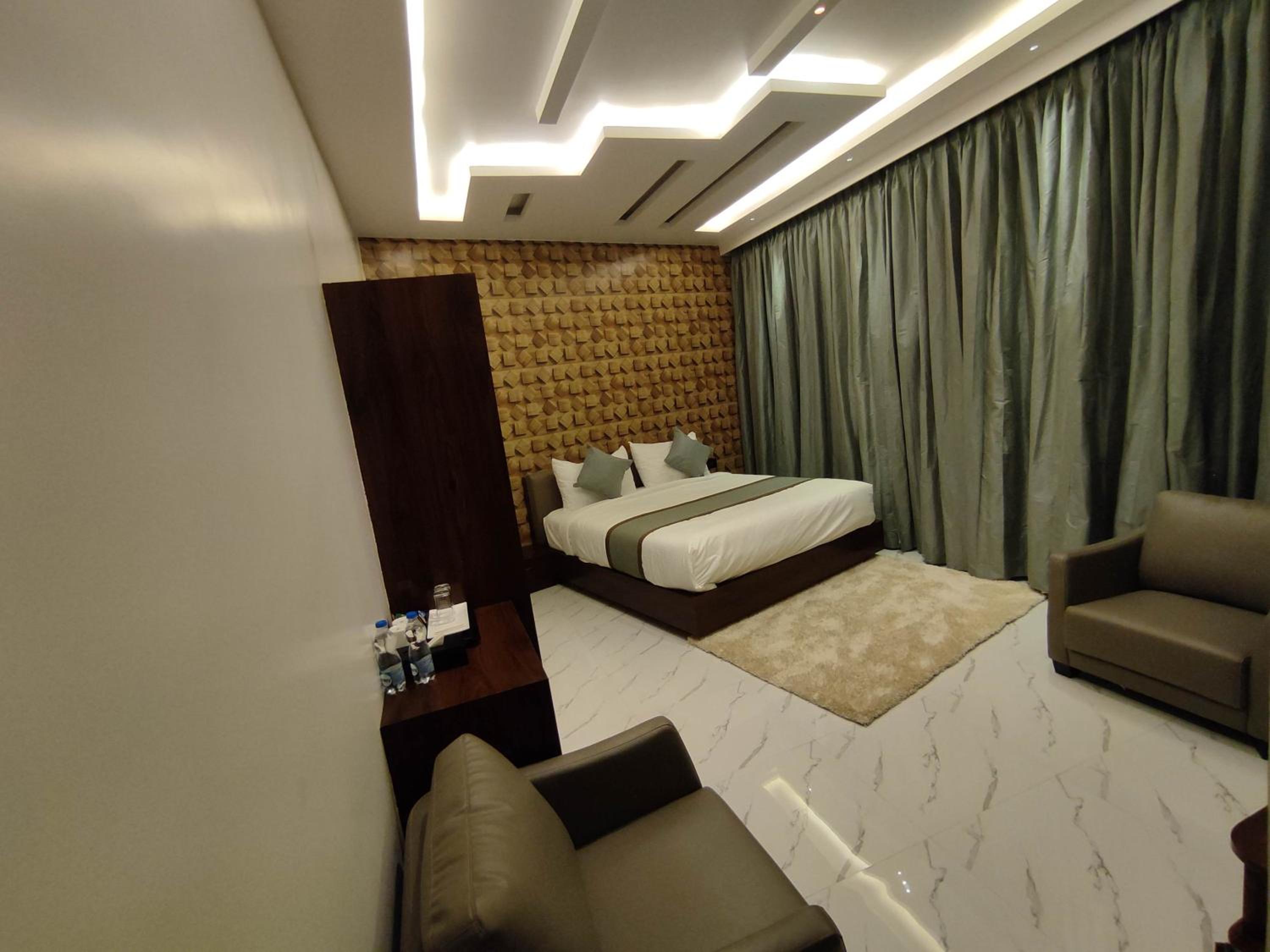 Suite with Garden View photo 3