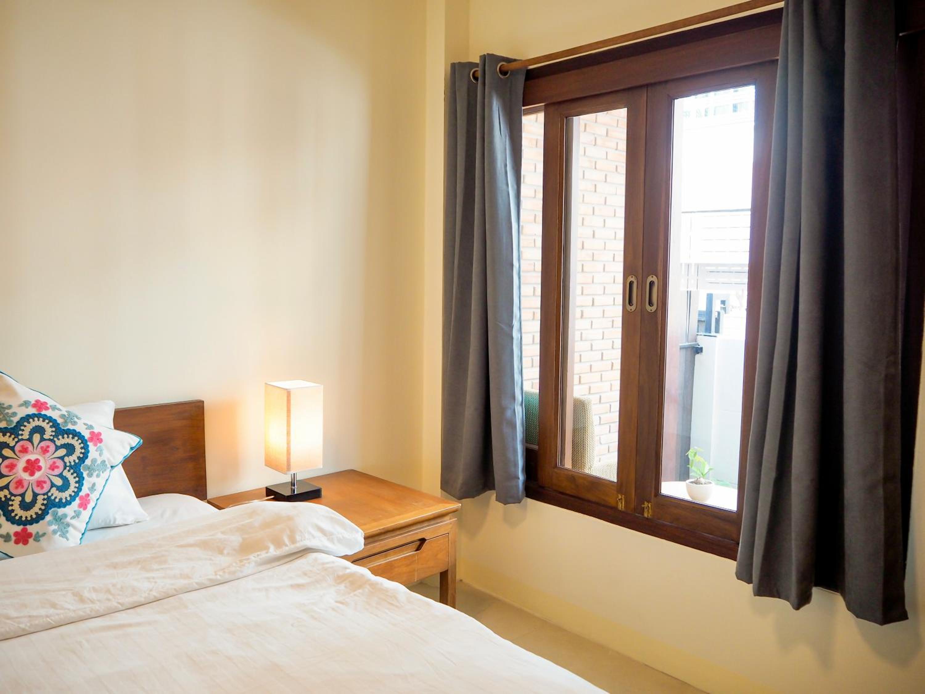 Deluxe Room - Photo 8