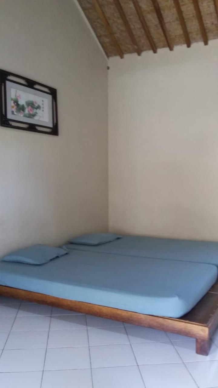 Double or Twin Room with Bathroom - Photo 2
