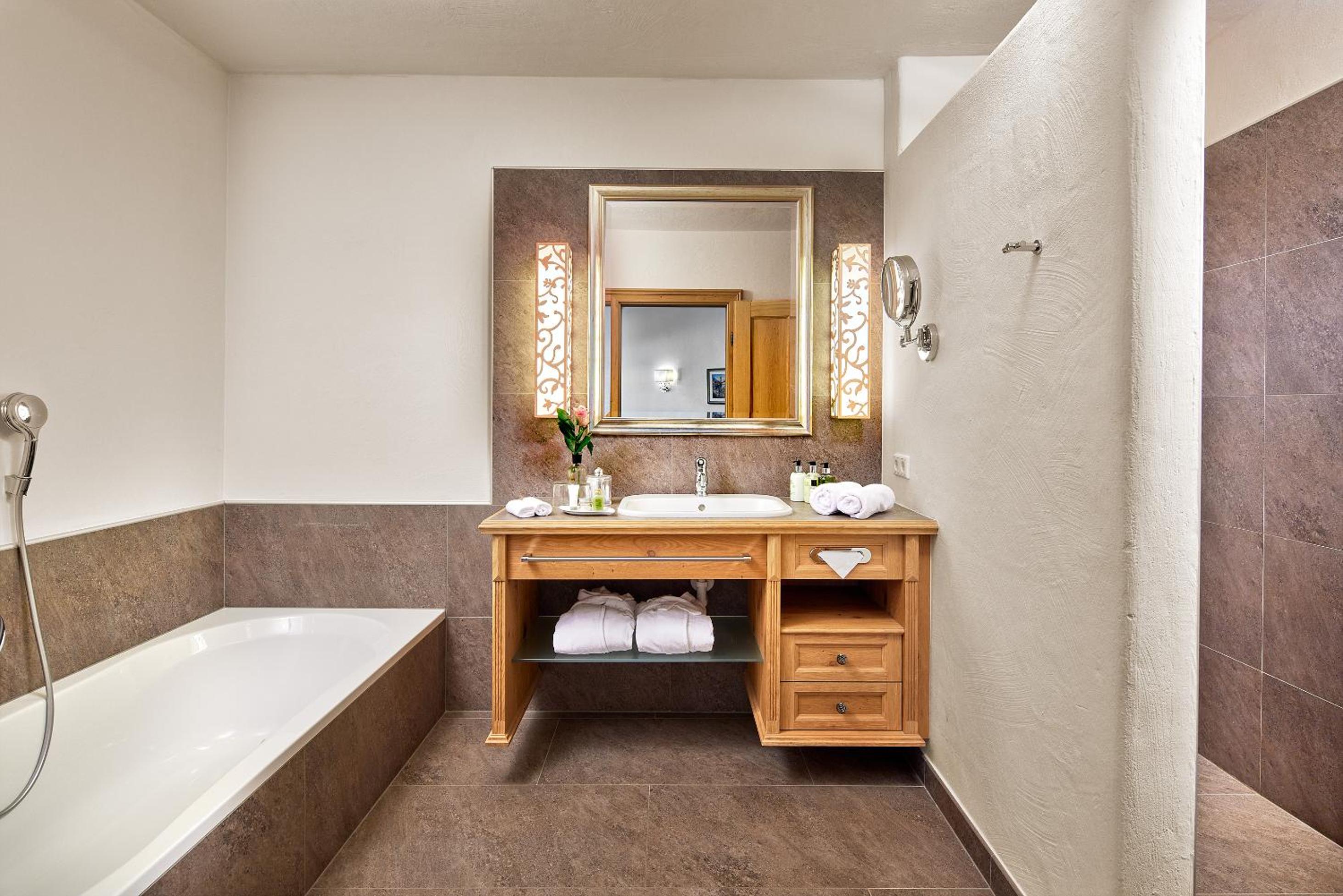 Suite with Terrace - Photo 4
