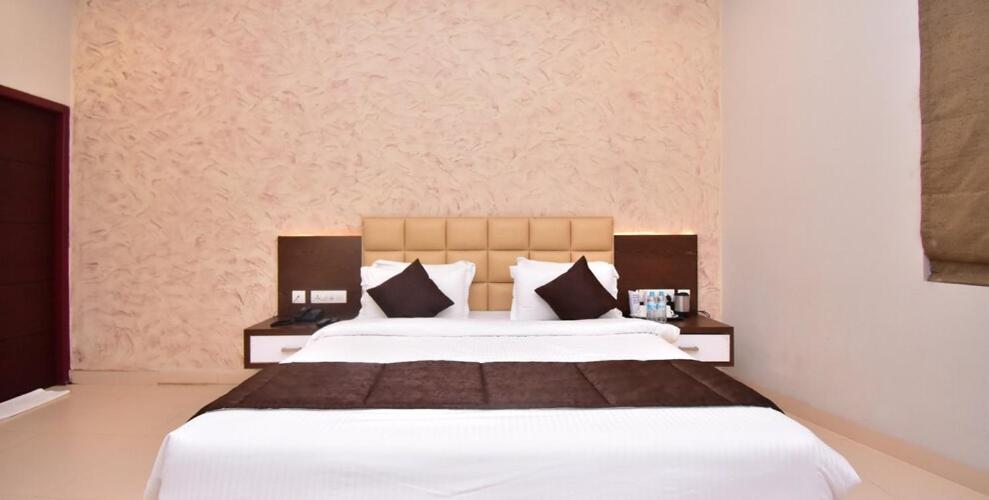 Standard Double Room photo 2