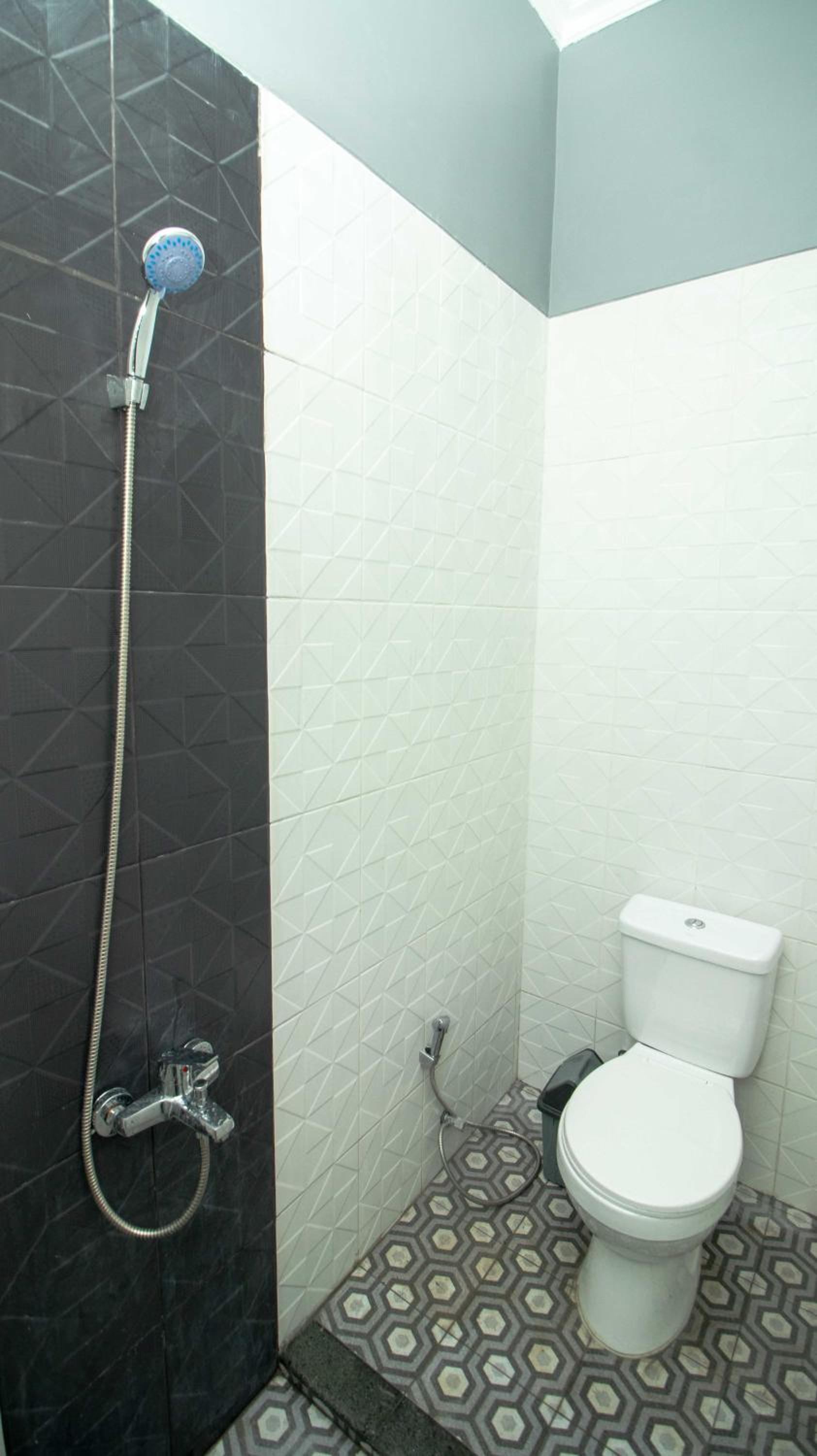 Two-Bedroom Villa - Photo 3
