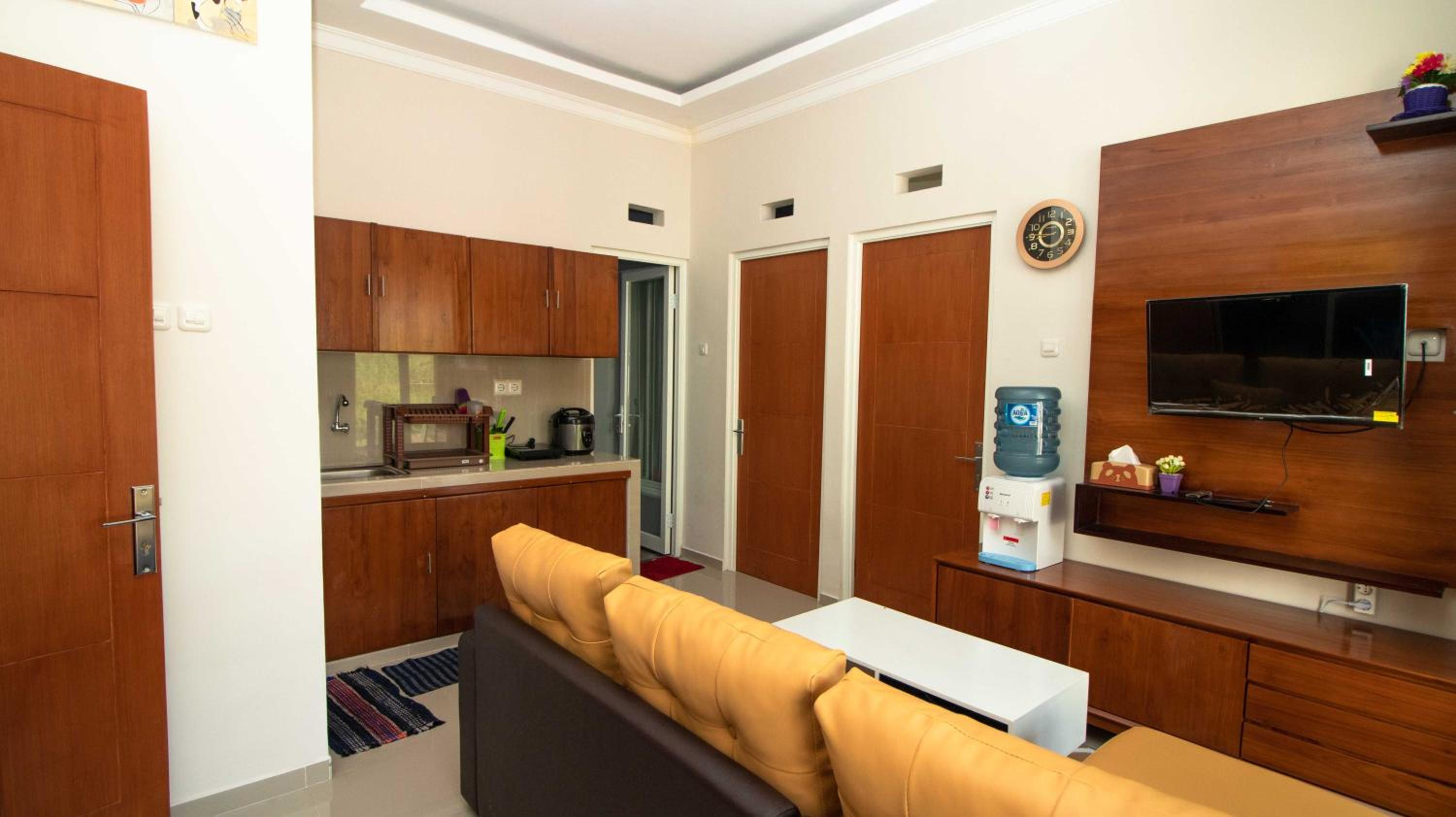 Two-Bedroom Villa - Photo 10