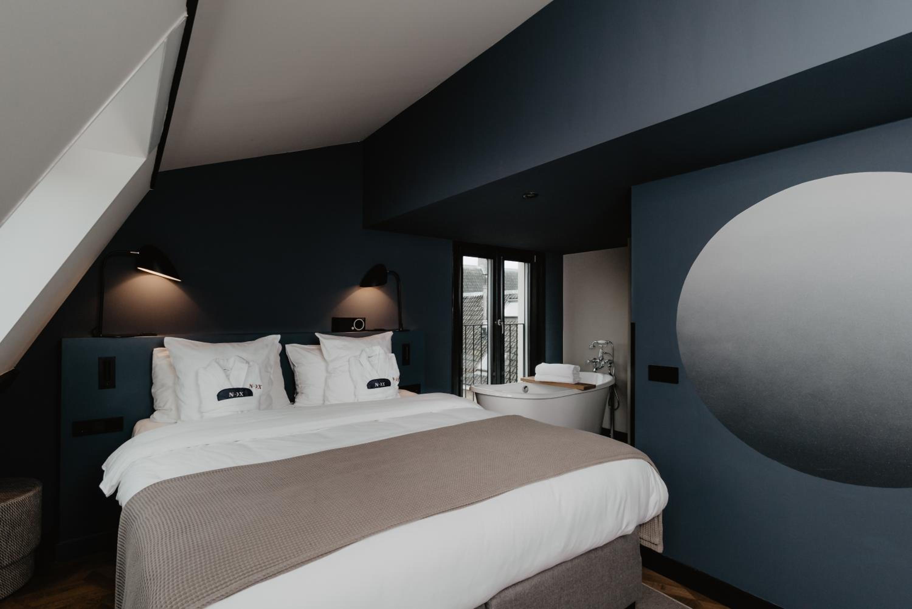 Large Double Room photo 1
