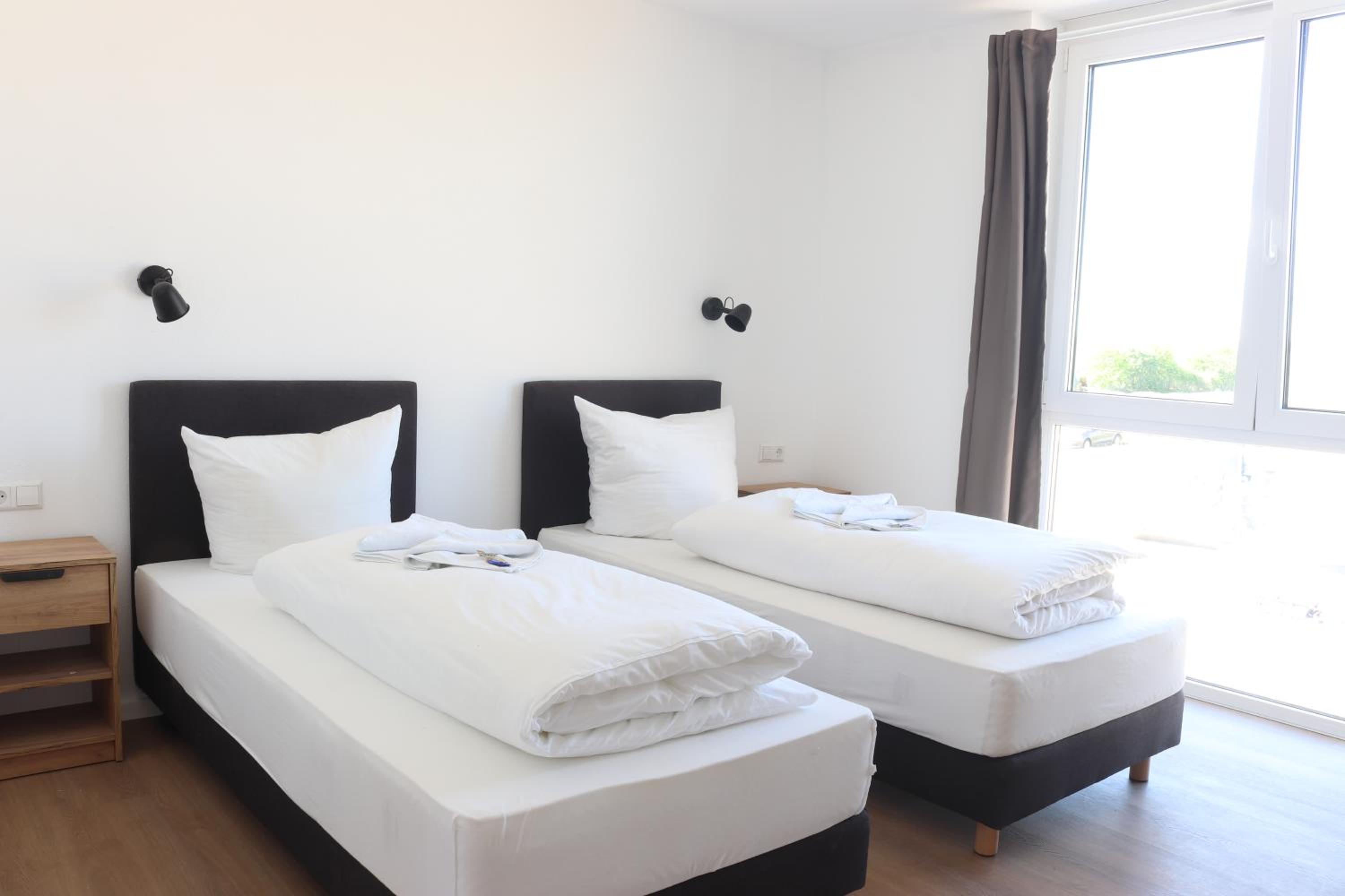 Twin Room - Photo 6