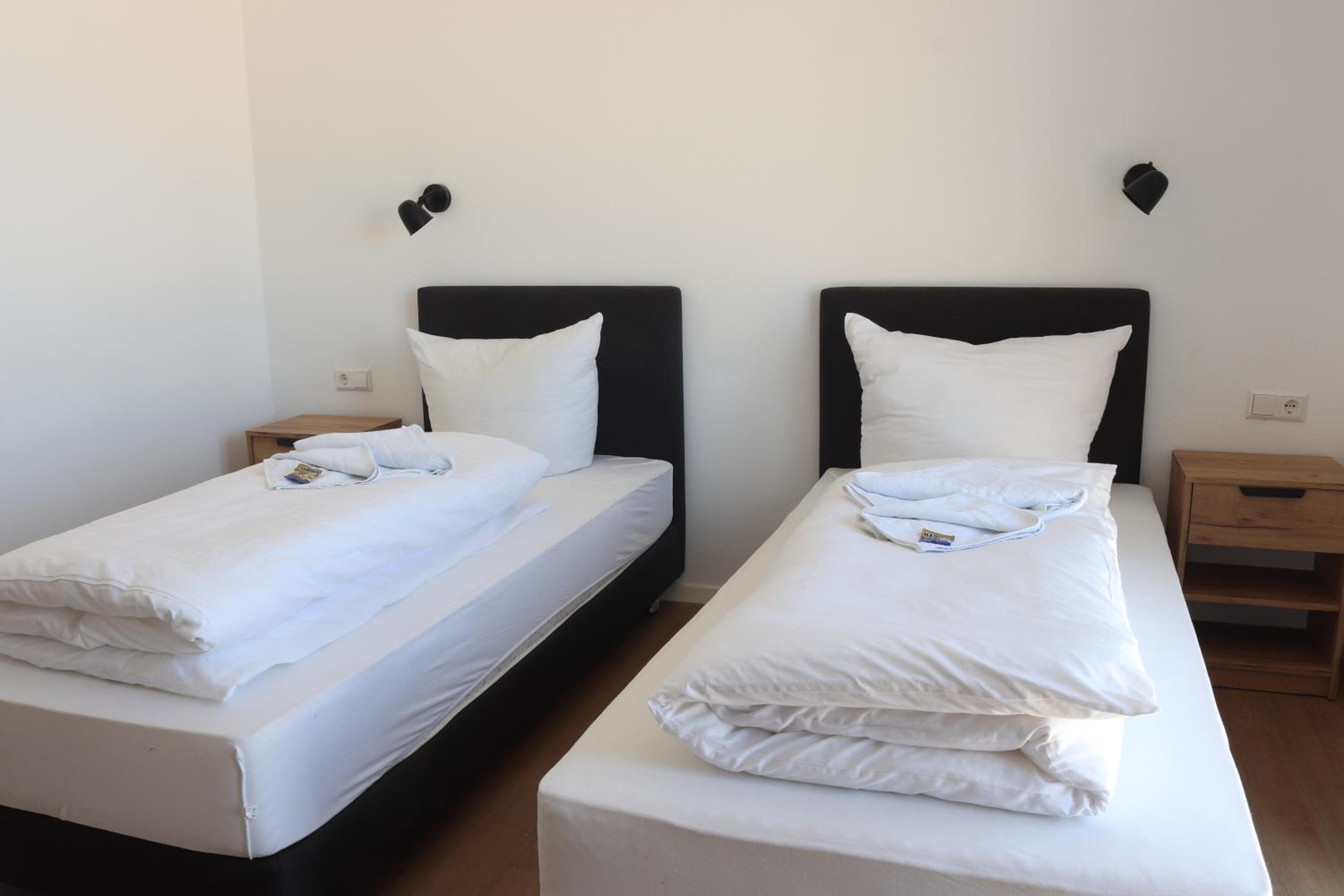 Twin Room - Photo 14