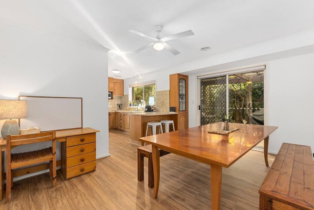 Three-Bedroom House photo 2