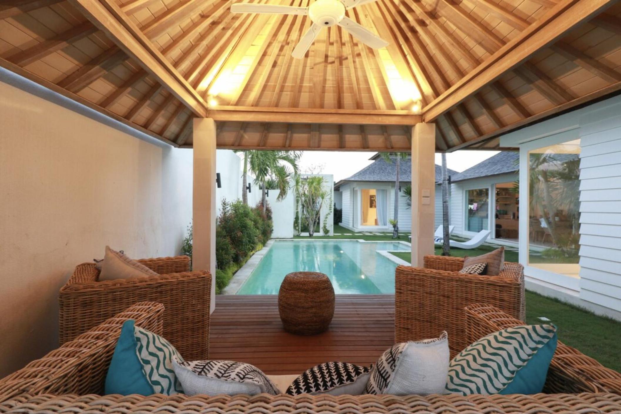 Two-Bedroom Villa - Photo 10
