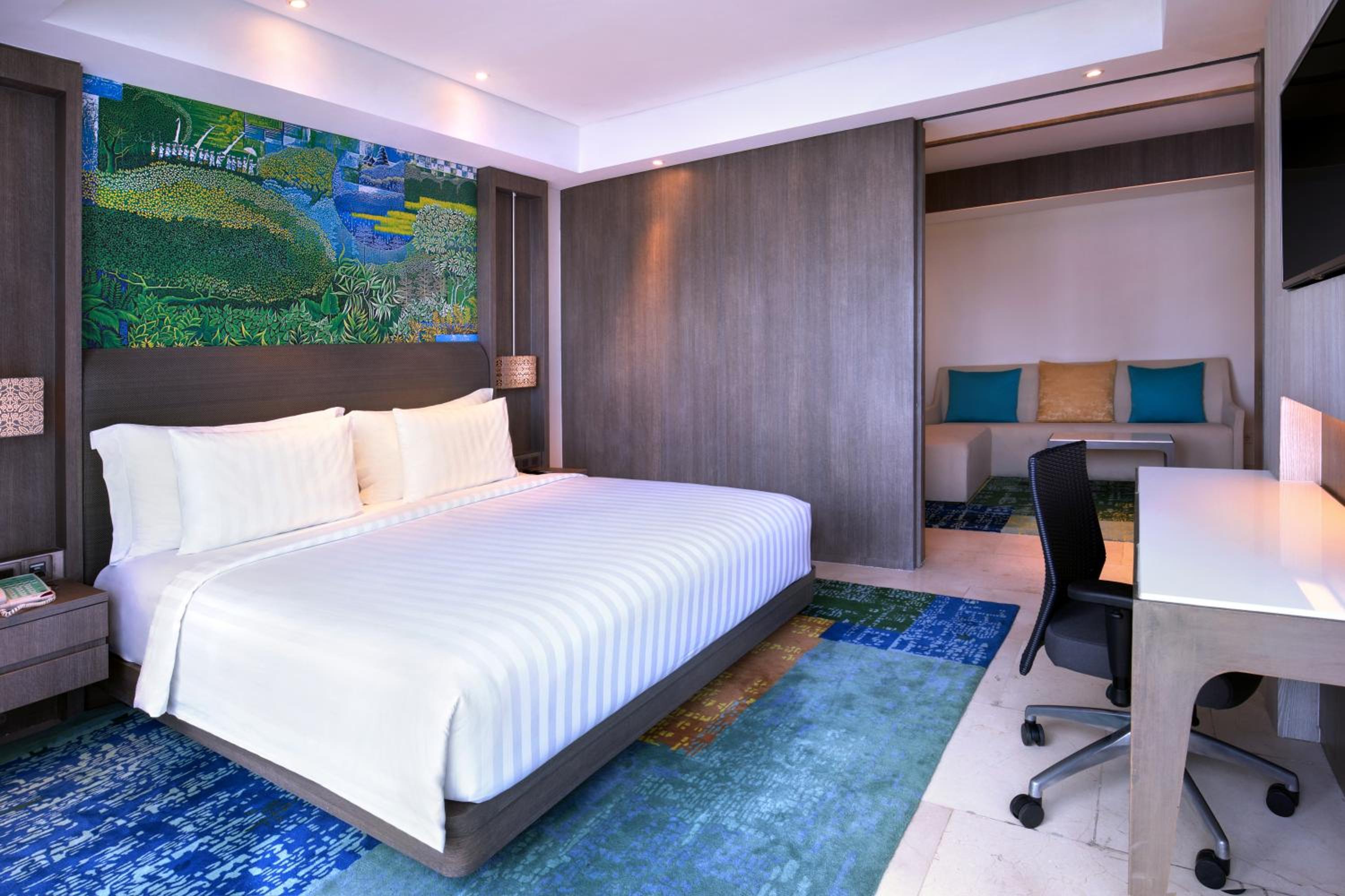 Business Suite thumbnail 5
