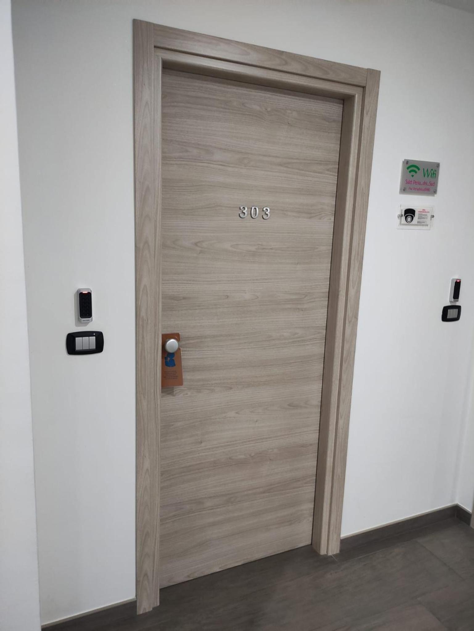 Double Room - Photo 5