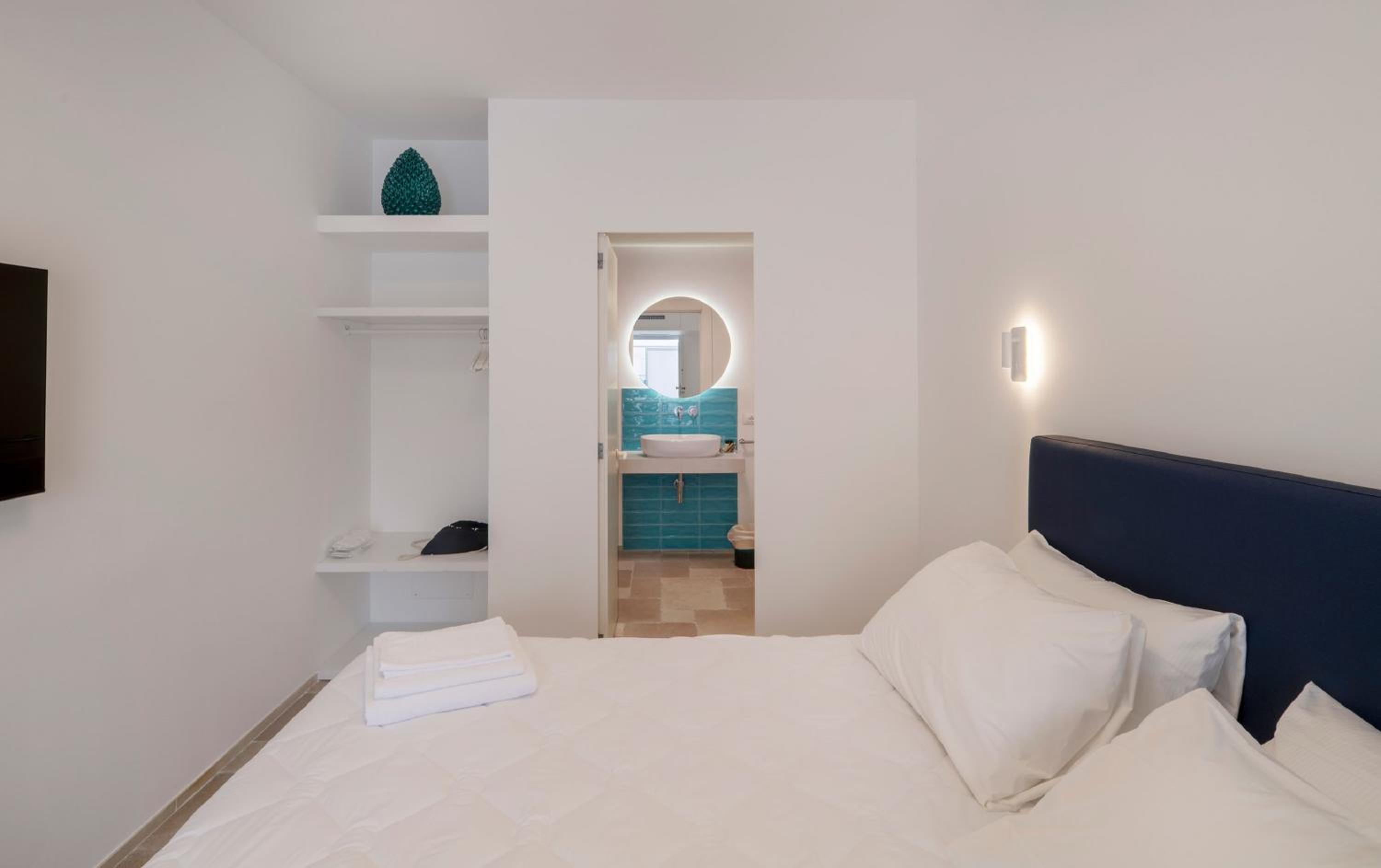 Superior Double Room - Photo 9