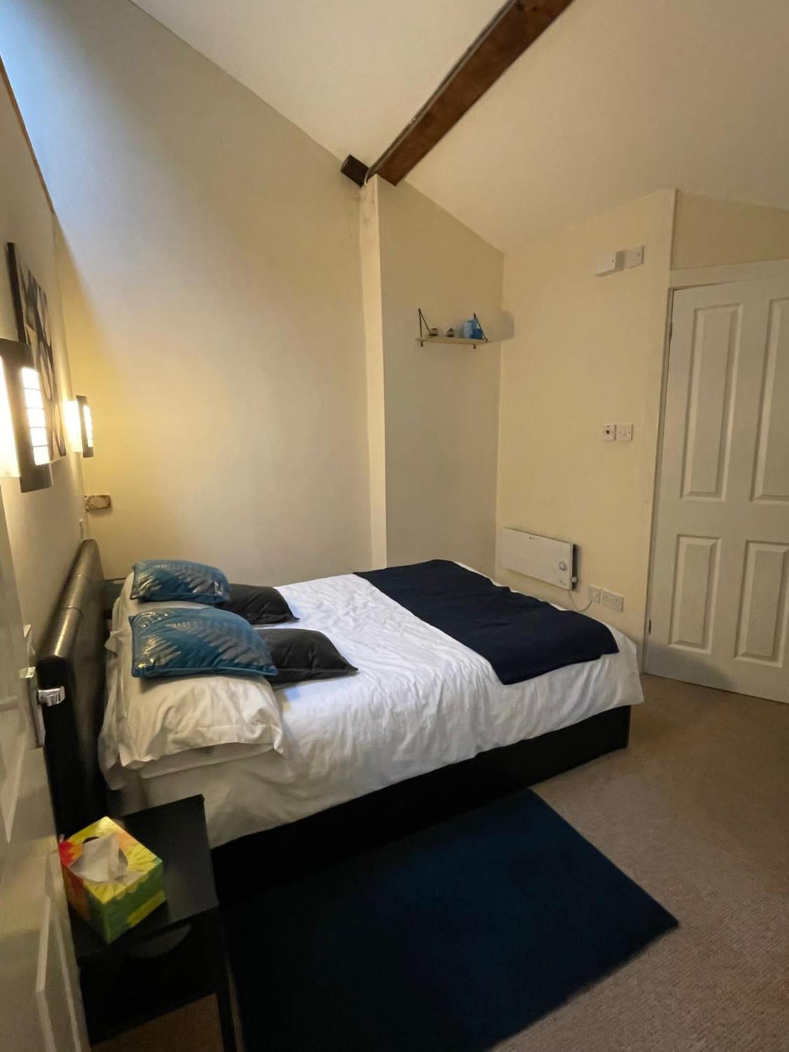 One-Bedroom Apartment - Photo 7