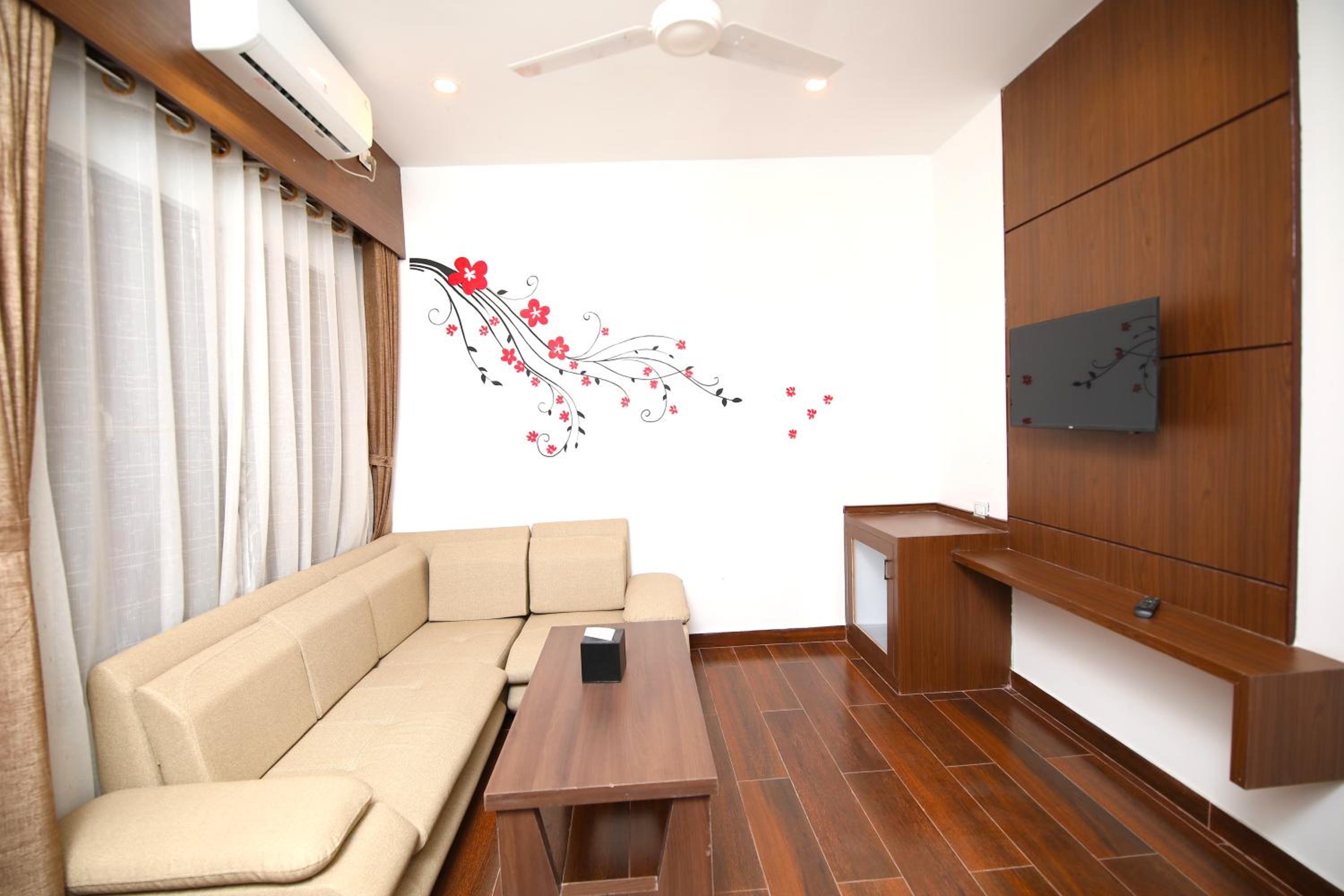 Executive Suite photo 2