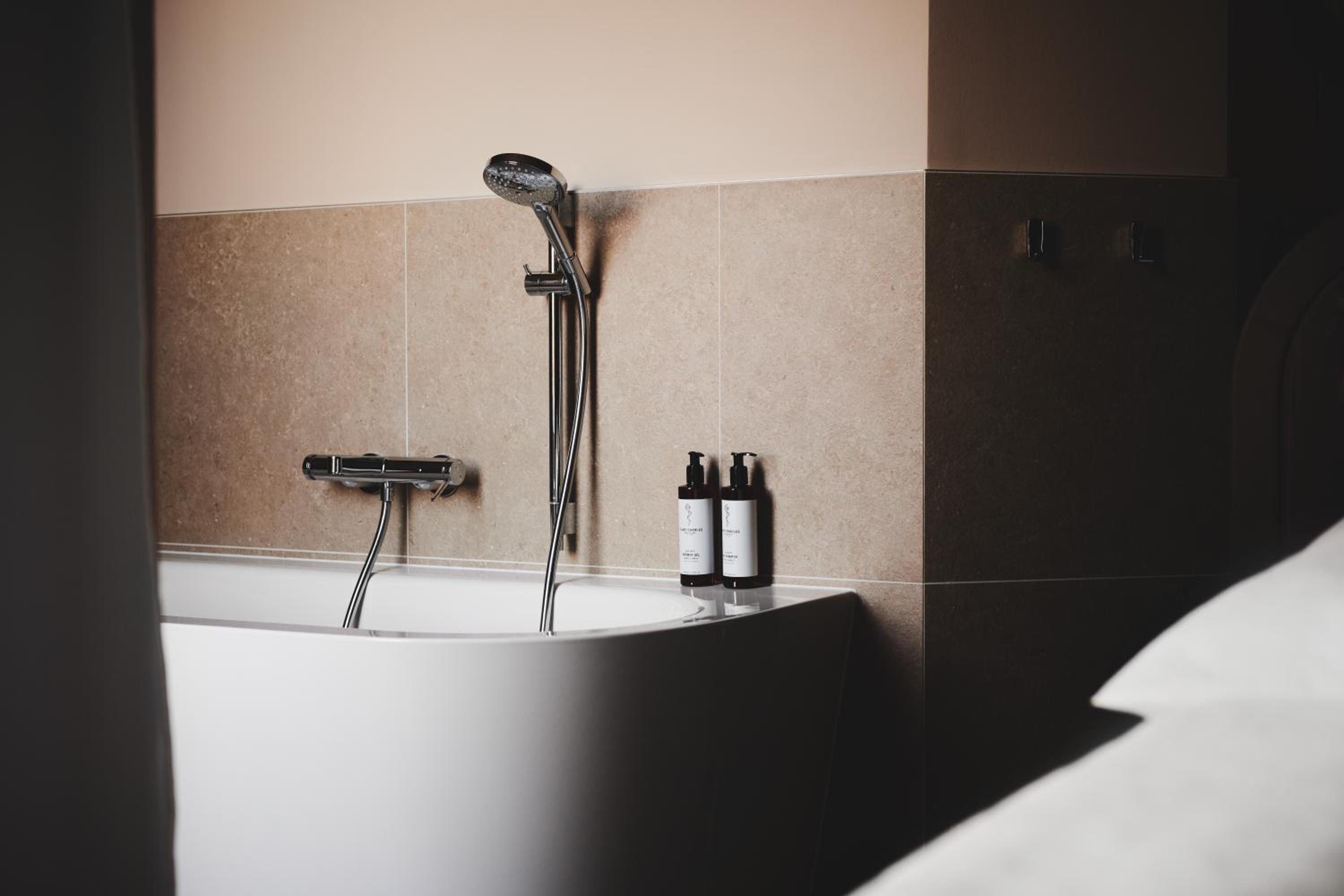 Bubble Bath Suite - with bathtub and roof terrace - Photo 2